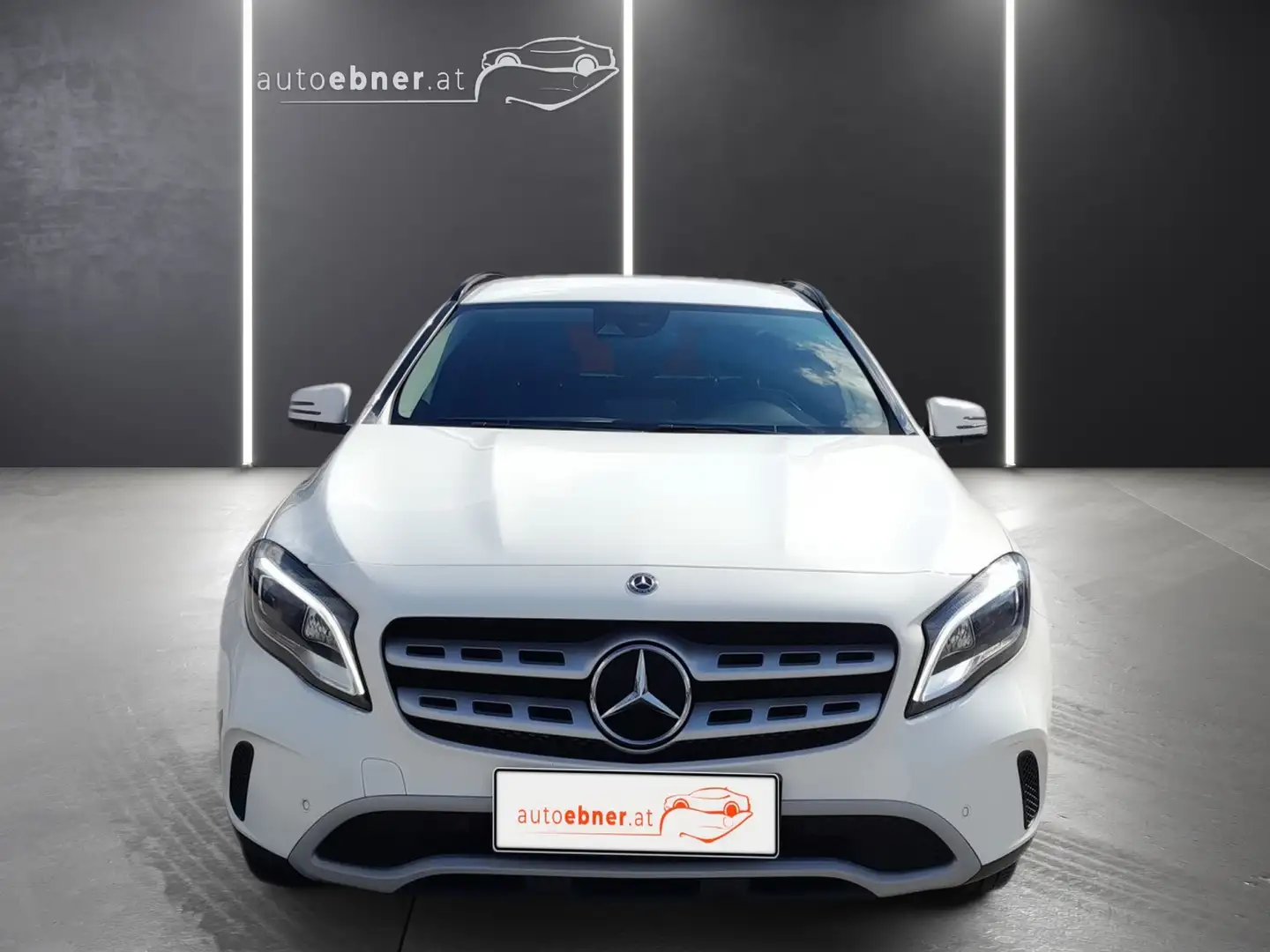 Mercedes-Benz GLA 180 GLA 180 LED+NAVI+SHZ Weiß - 2