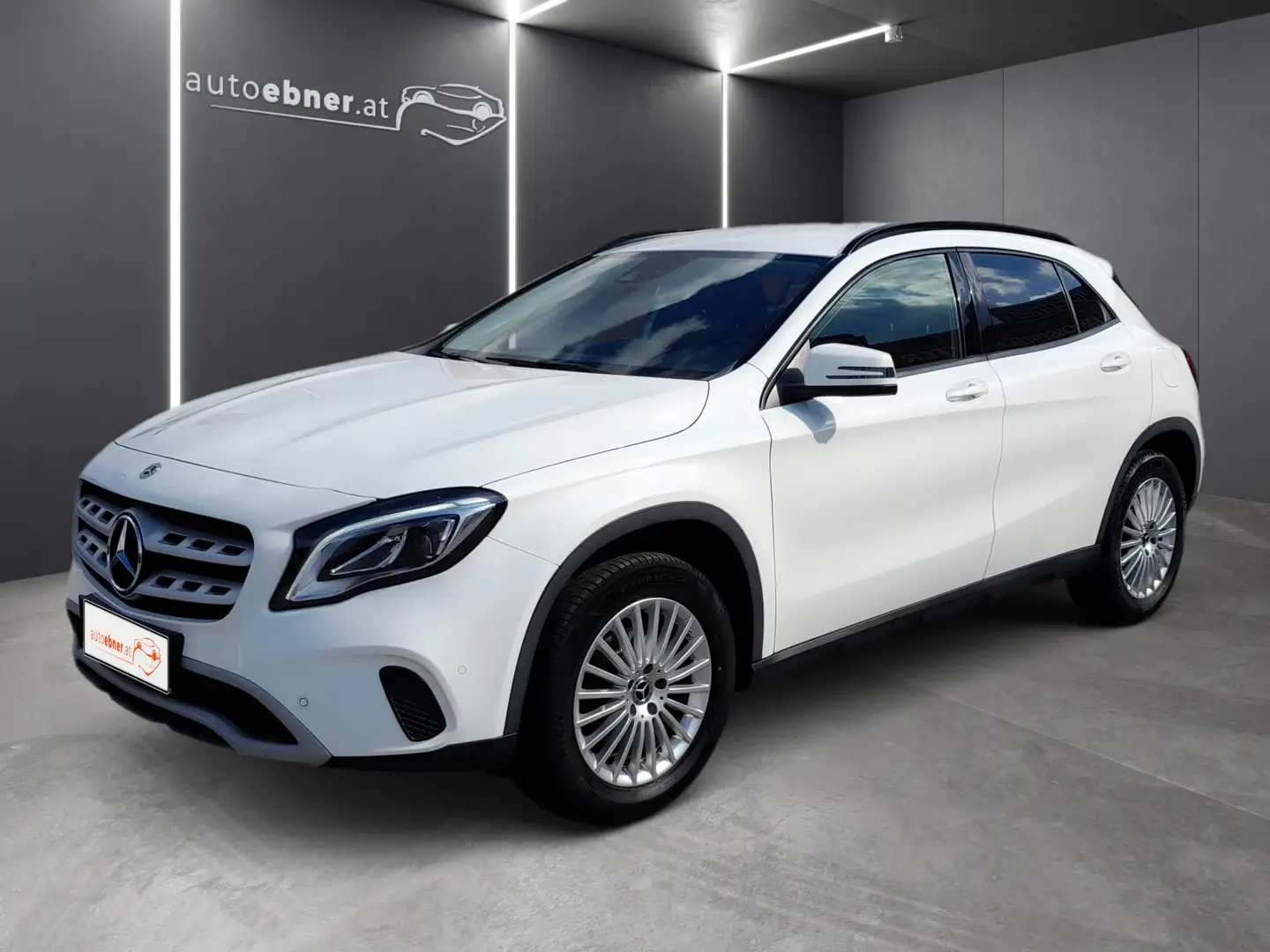 Mercedes-Benz GLA 180 GLA 180 LED+NAVI+SHZ Weiß - 1