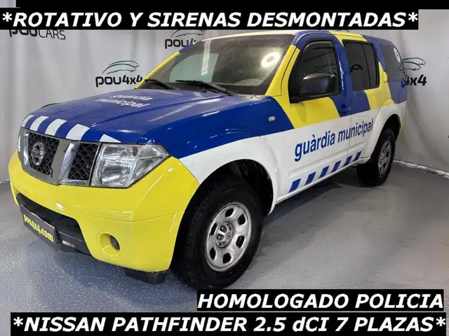 Nissan Pathfinder 2.5dCi SE