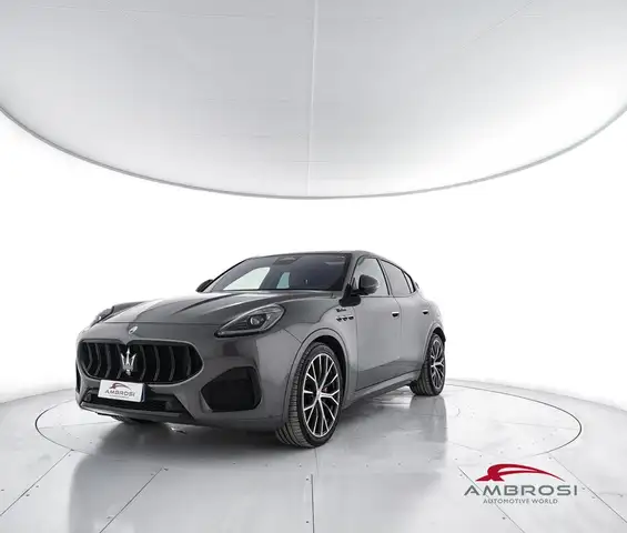 Maserati Grecale 2.0 mhev Modena 330cv auto