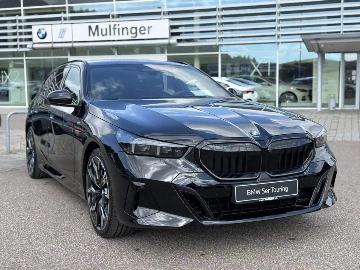 BMW 520 d xDrive Touring M Sport Pro HUD B&W AHK Navi Schwarz - 2