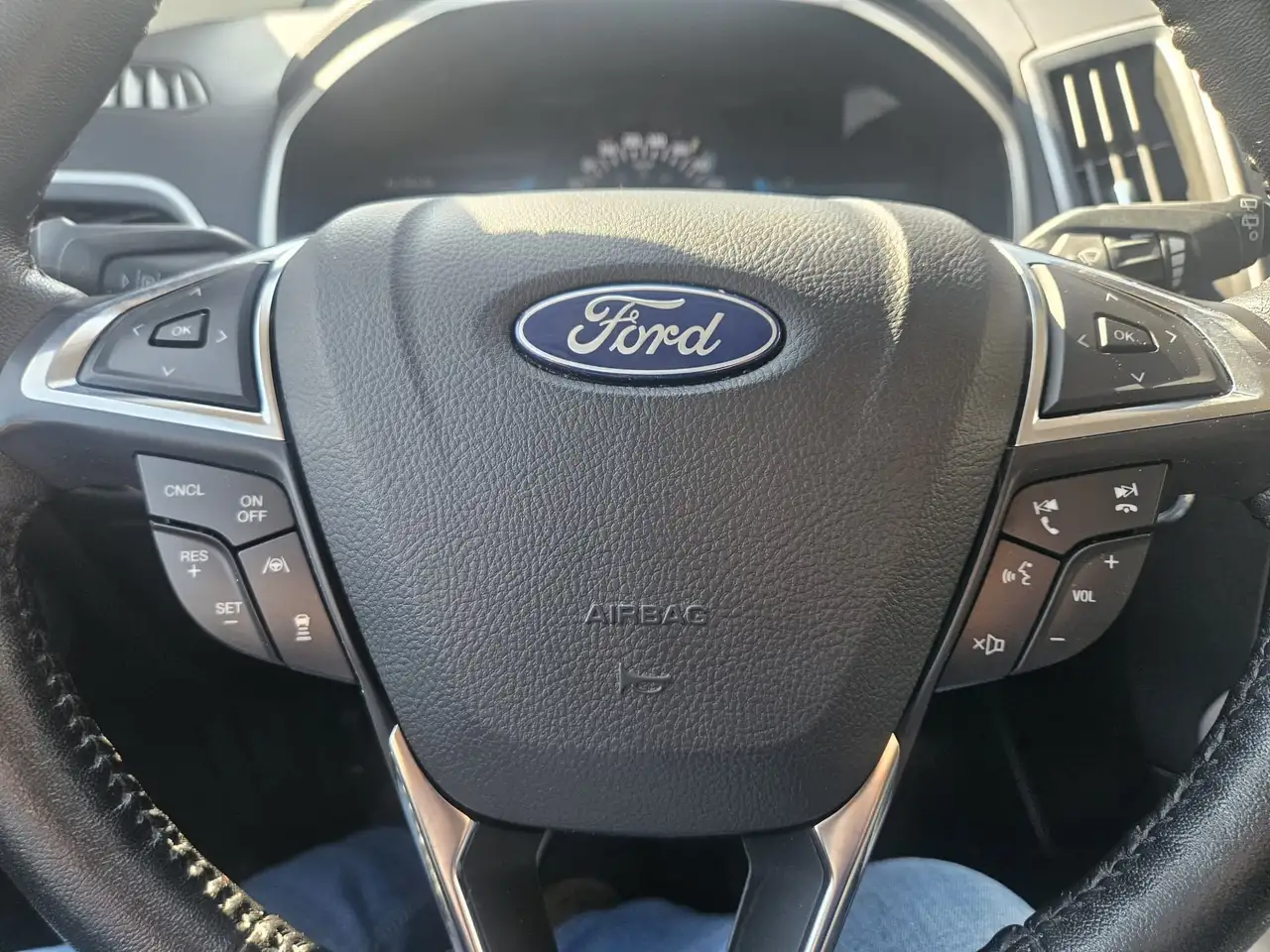 Ford Edge снимка Ford Edge