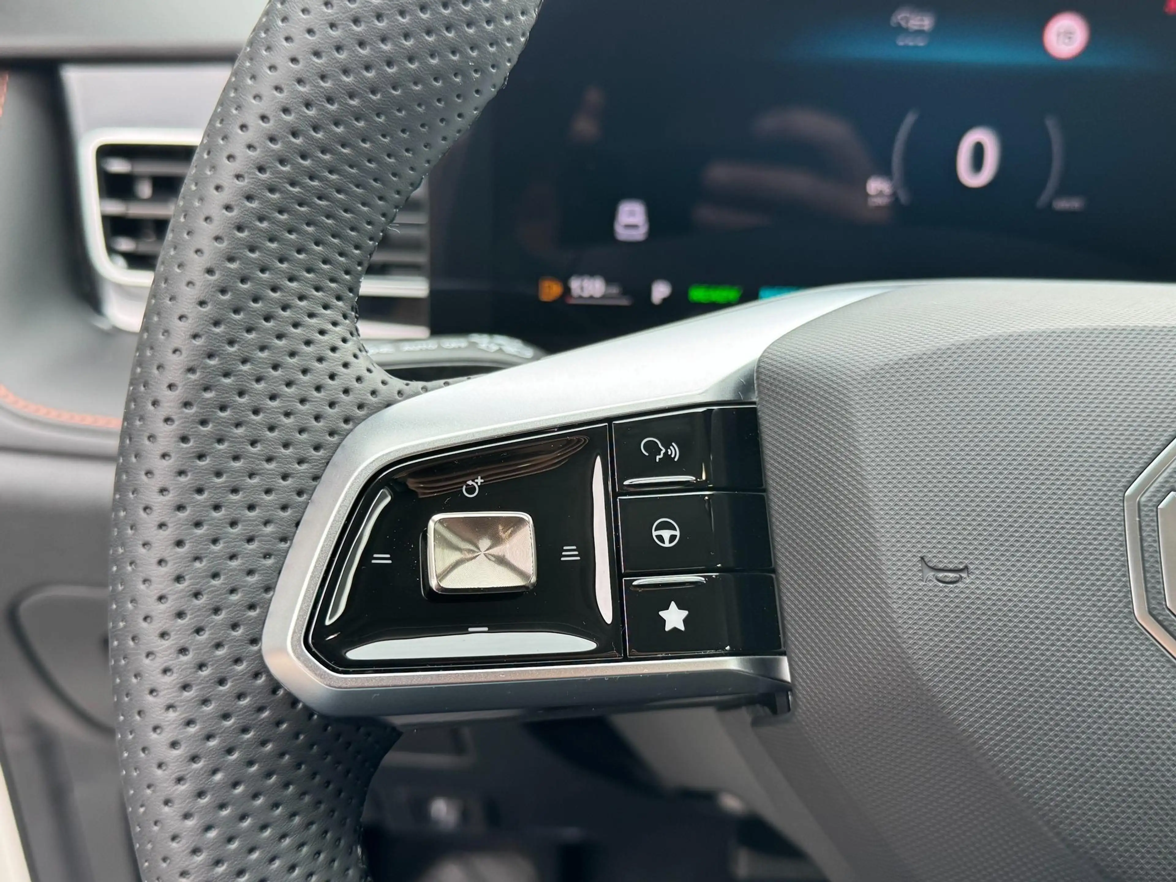 MG HS 1,5 Luxury Hybrid+ Leder 360° 19 Zoll SHZ ACC e... — photo 12