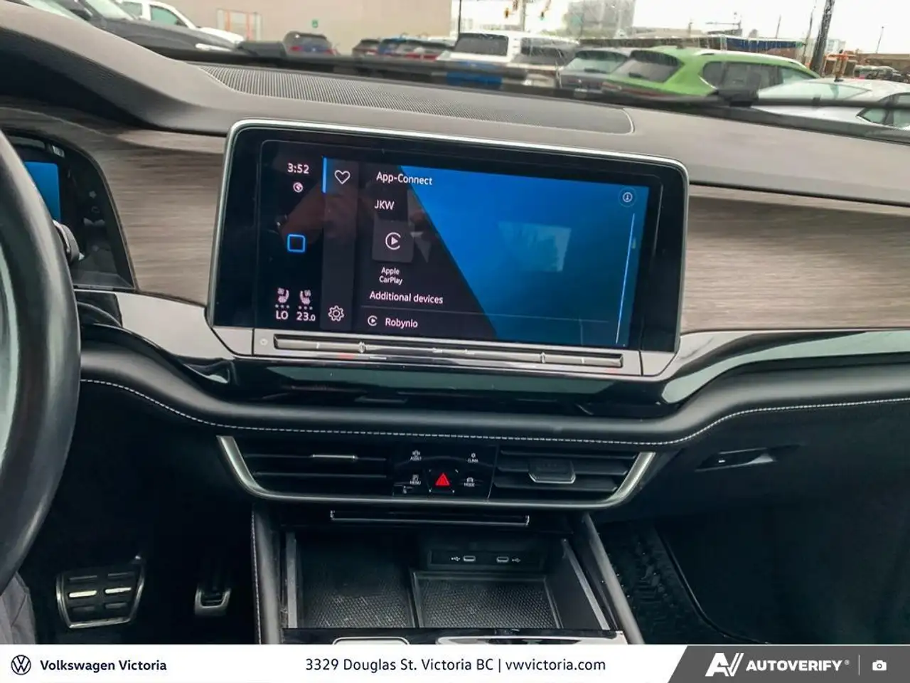 Volkswagen Atlas снимка Volkswagen Atlas