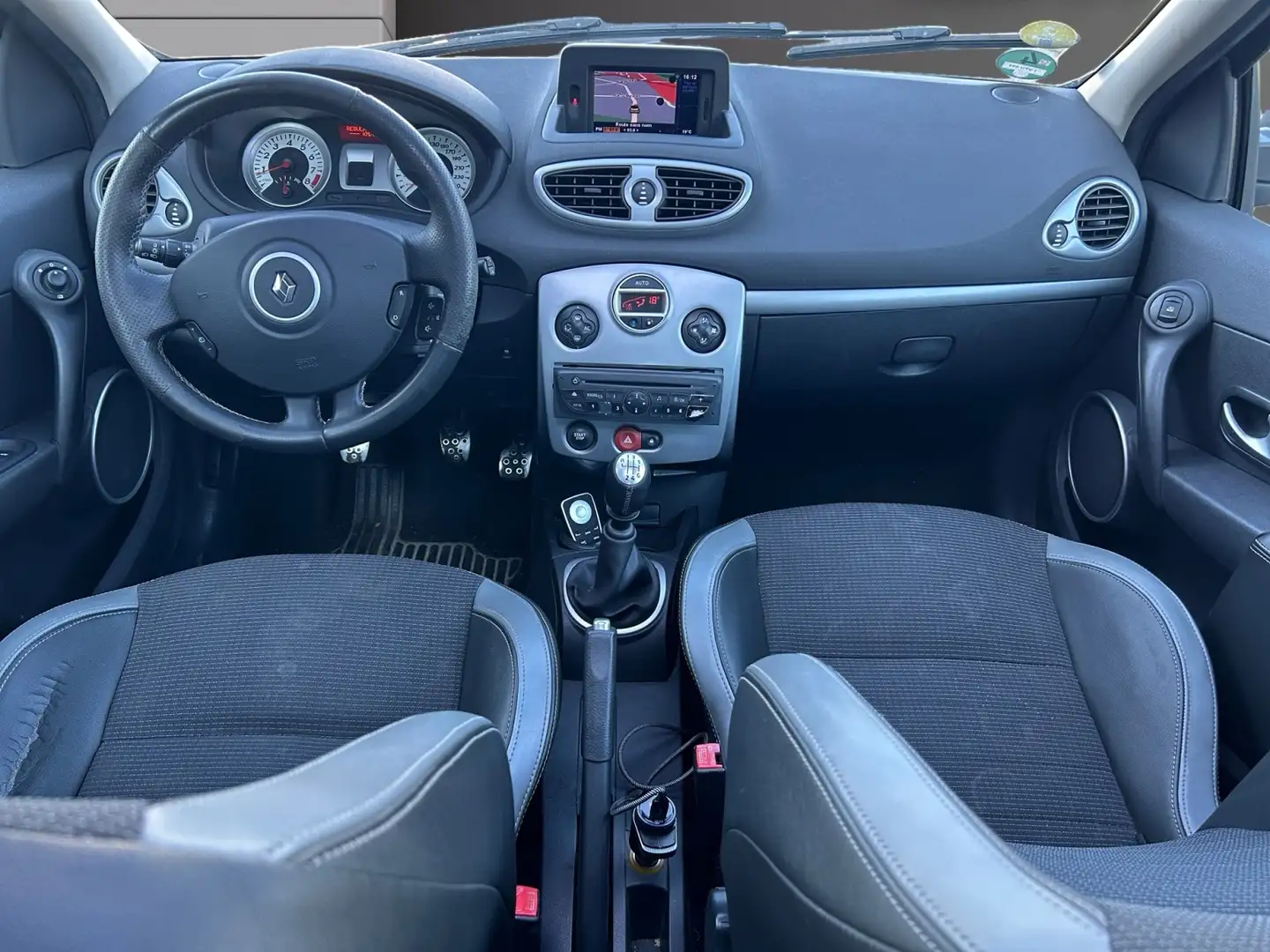 Renault Clio Clio III 1.6 16V 128 GT Gris - 2