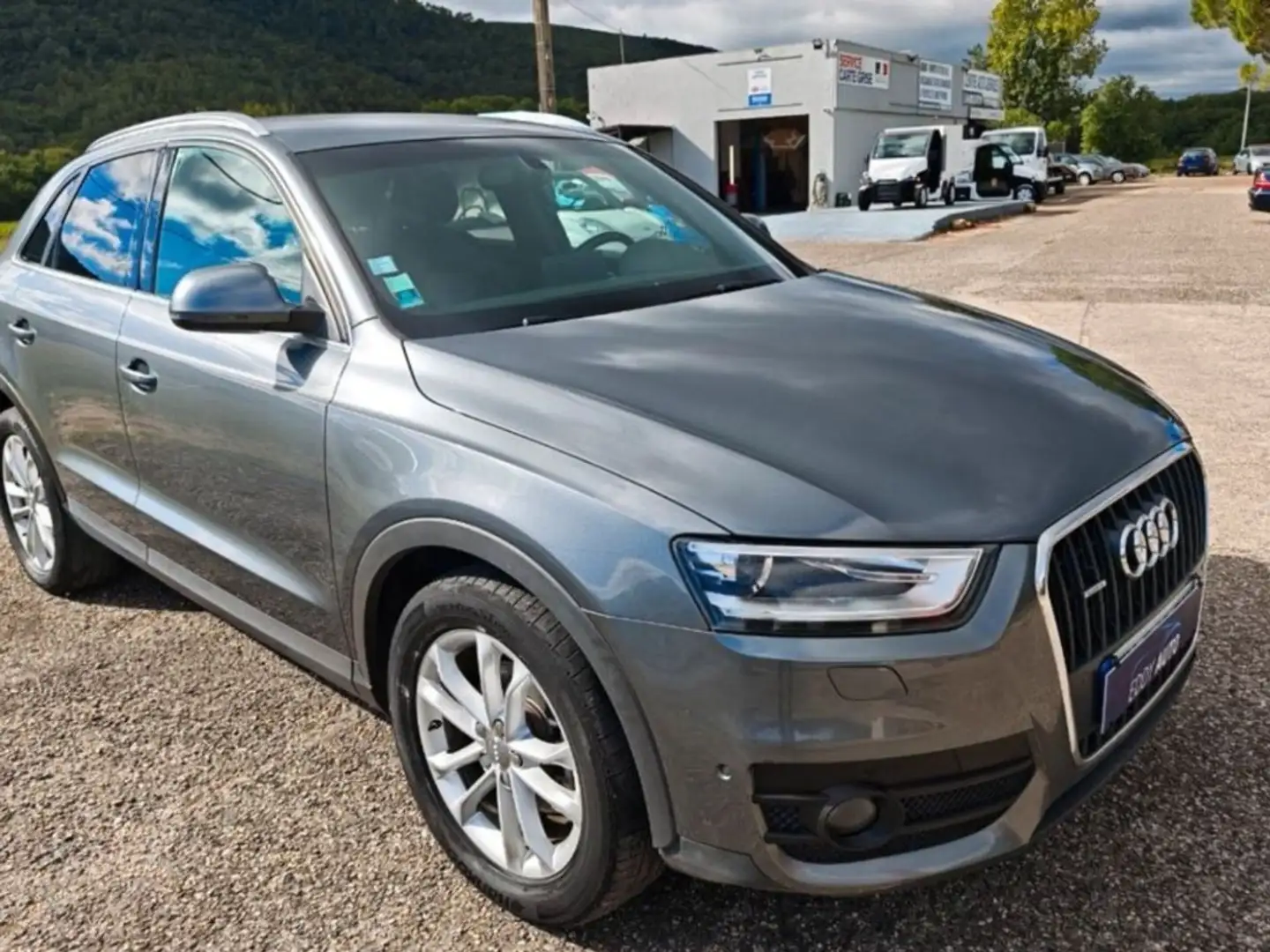 Audi Q3 2.0 TDI quattro Grijs - 1