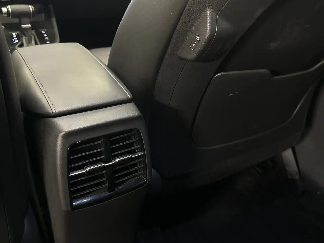 Kia Niro снимка Kia Niro