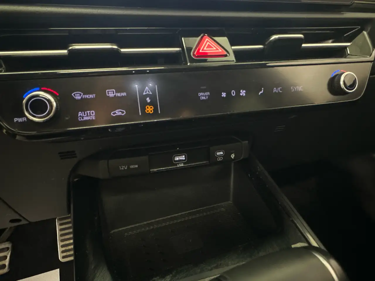 Kia Niro снимка Kia Niro