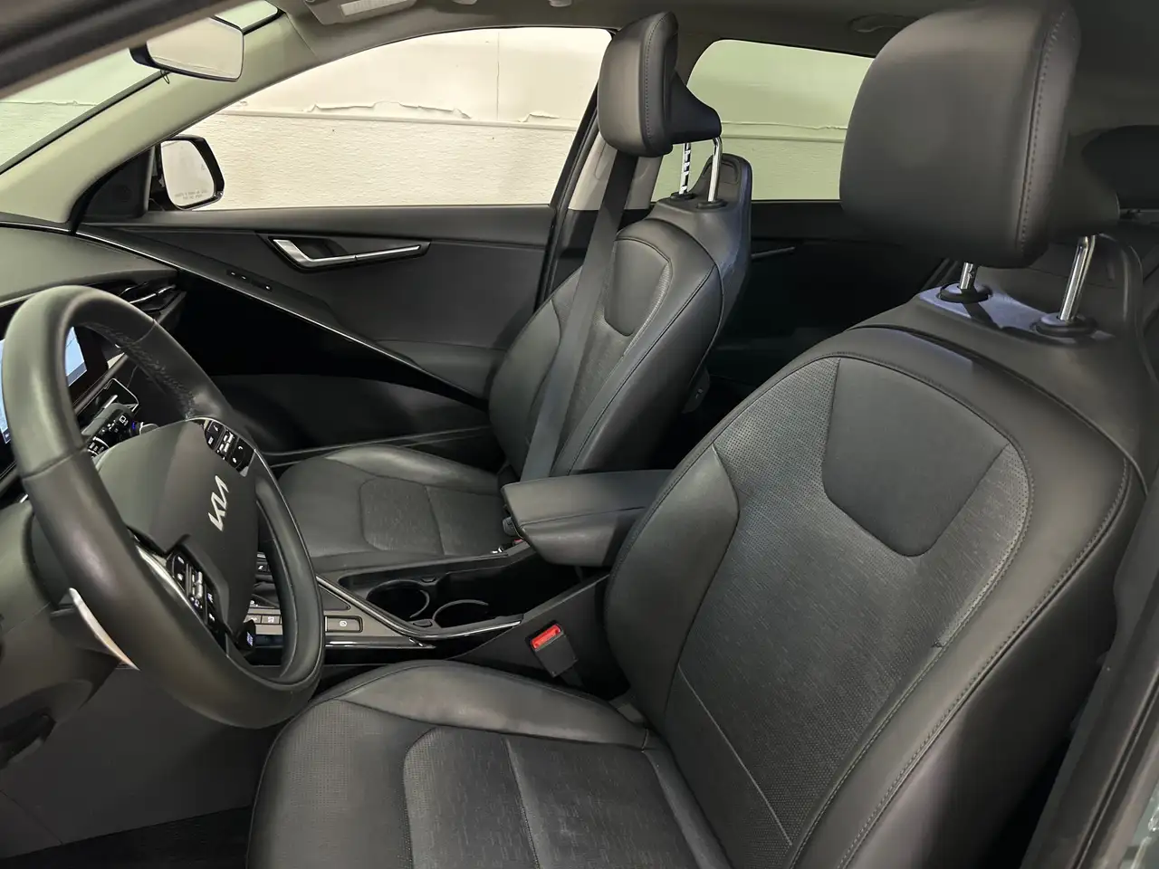 Kia Niro снимка Kia Niro