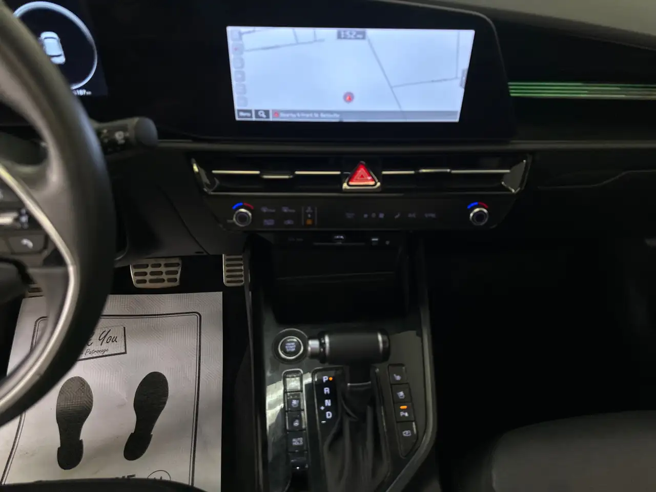 Kia Niro снимка Kia Niro