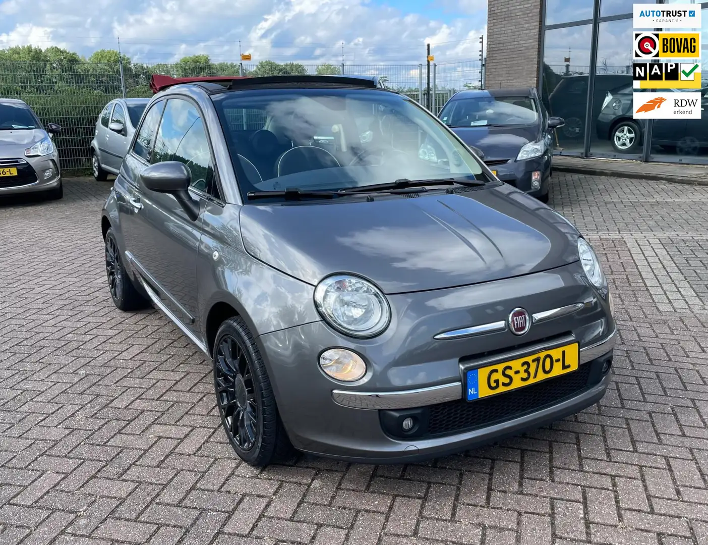 Fiat 500C 0.9 TwinAir Turbo Lounge, 79PK, 2E EIG AFK, GEEN I Grijs - 1