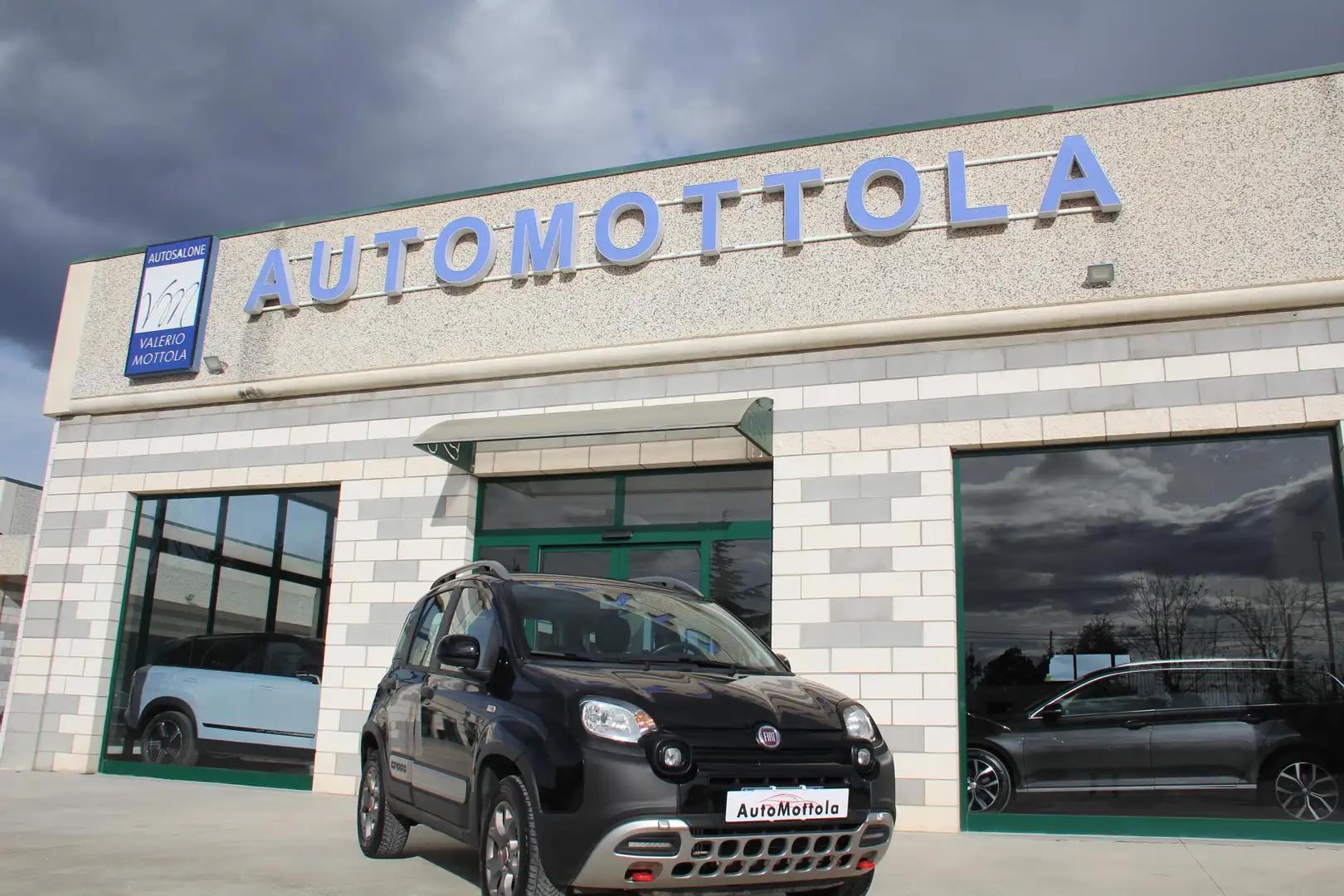 Fiat Panda 1.3 mjt 16v Cross 4x4 s&s 95cv Noir - 1
