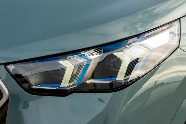 BMW X2 view 8