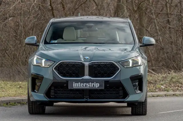 BMW X2 view 2
