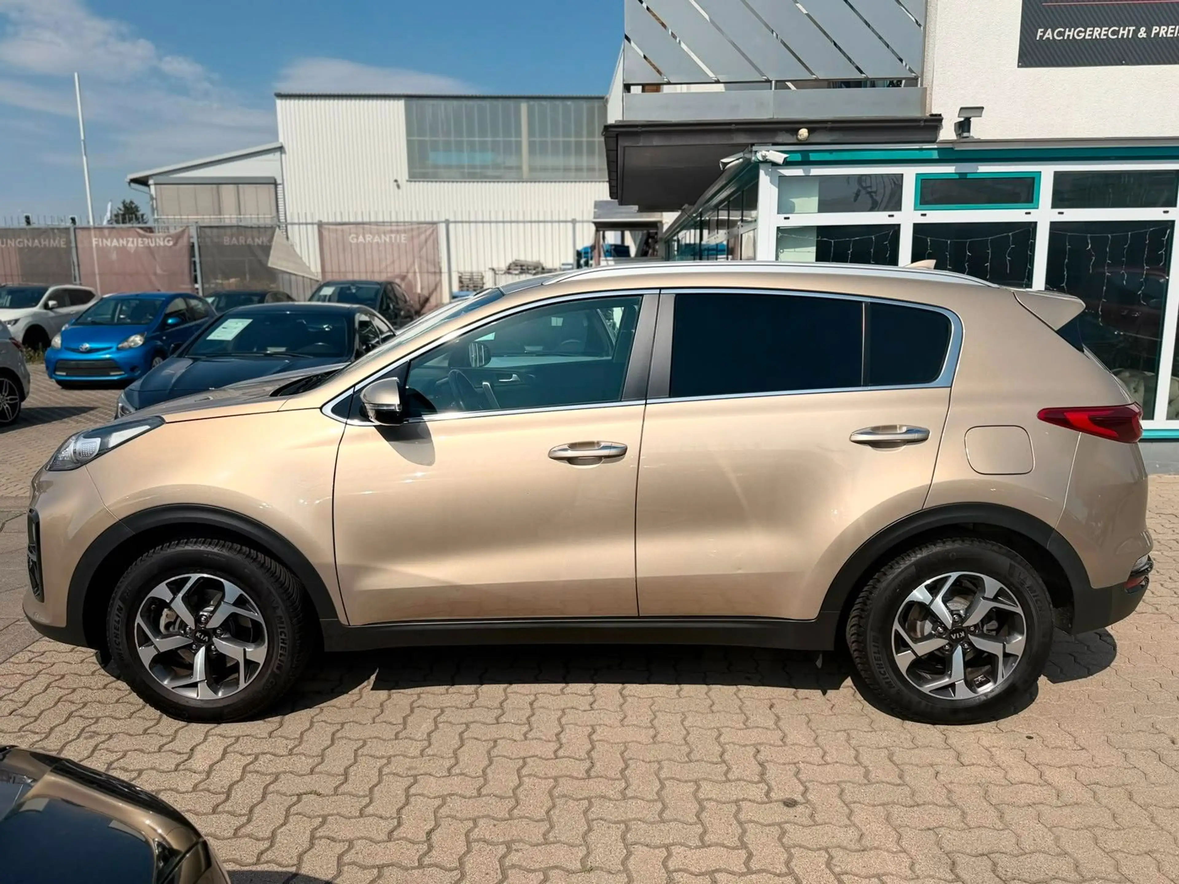 Kia Sportage Dream Team 2WD*KAMERA*TEMPOMAT* — photo 8