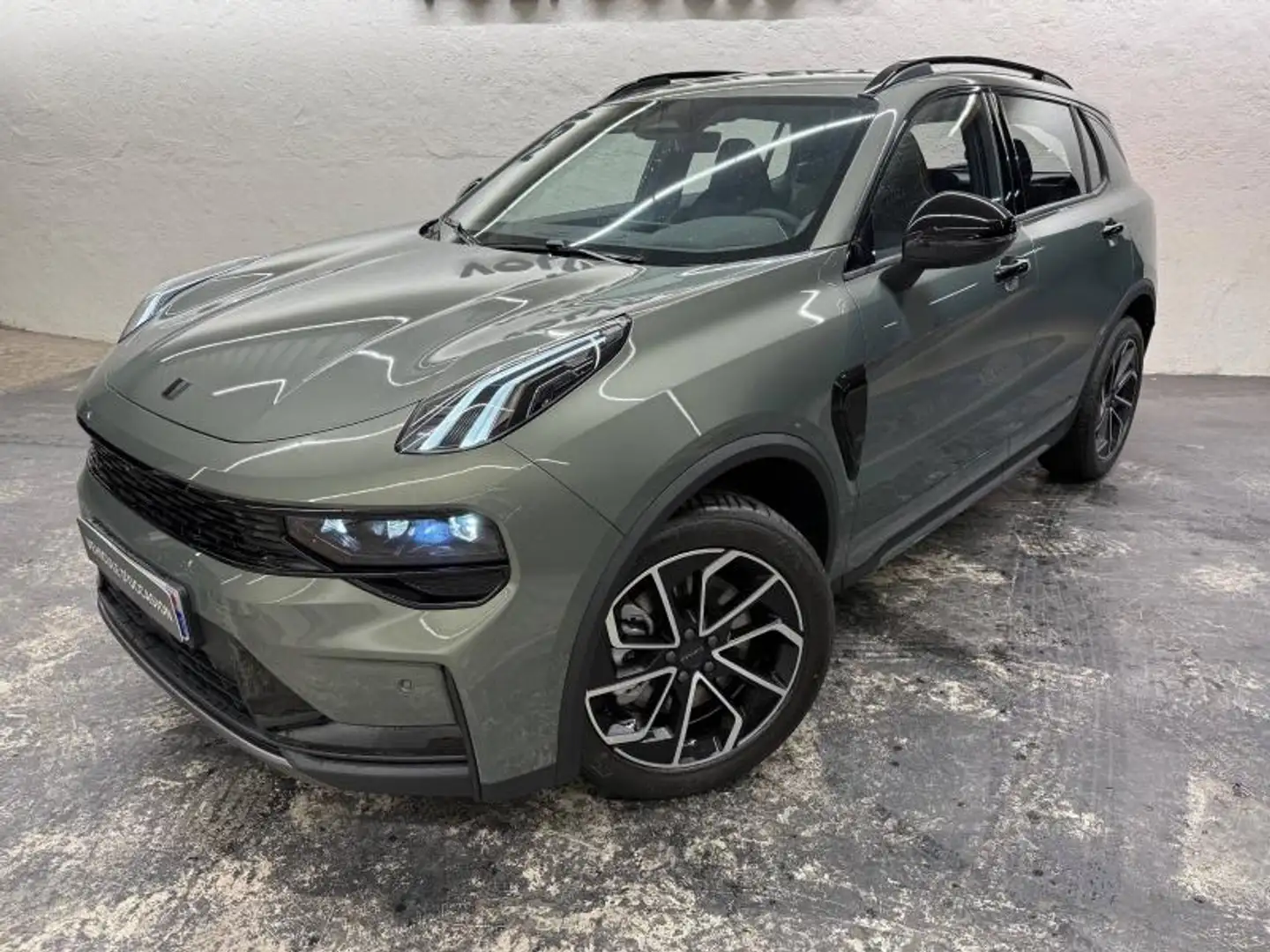 Lynk & Co 01 1.5 PHEV 276ch Core 3DHT Pro - 1