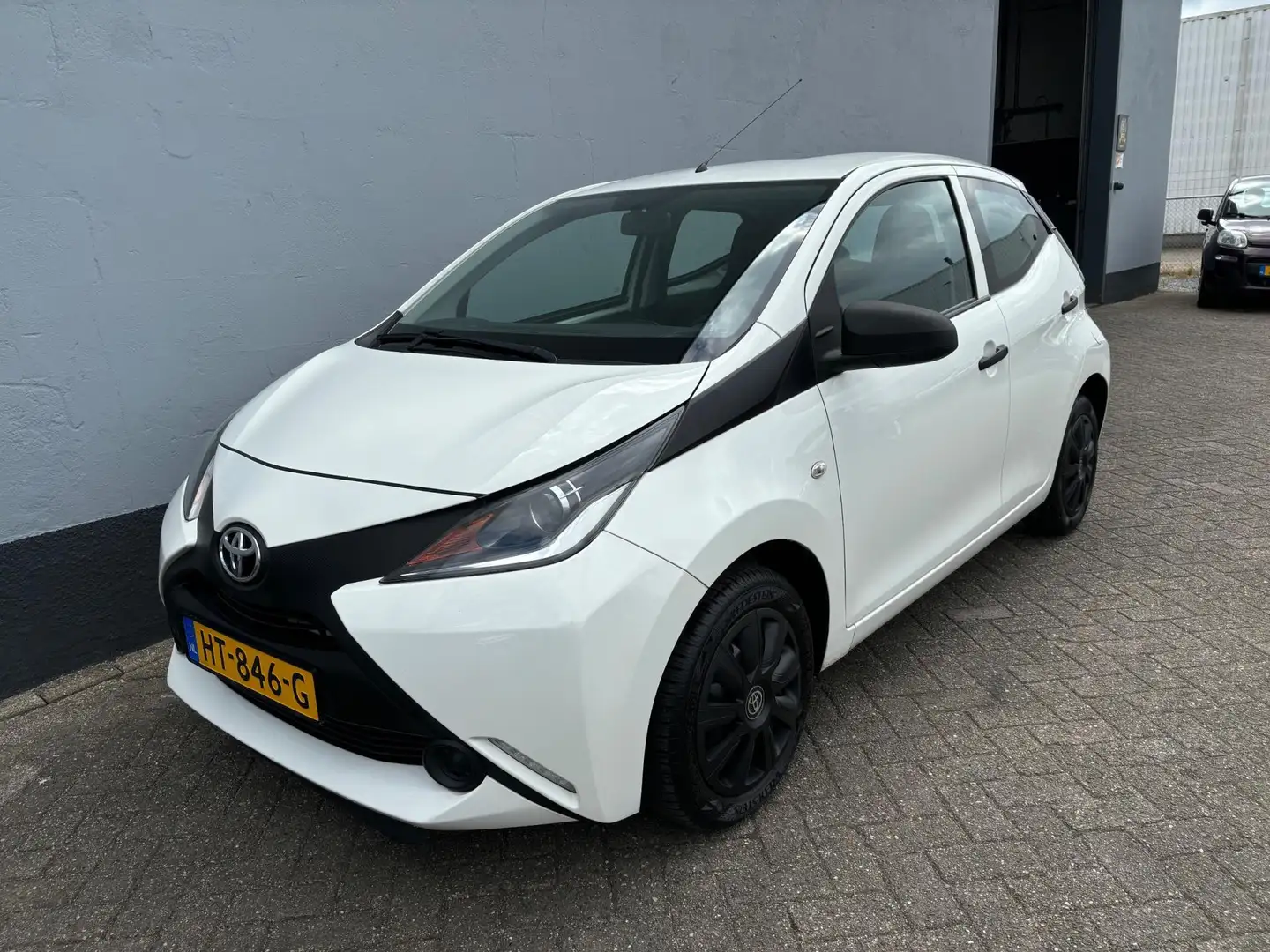 Toyota Aygo 1.0 VVT-i x-now - Airco Weiß - 1