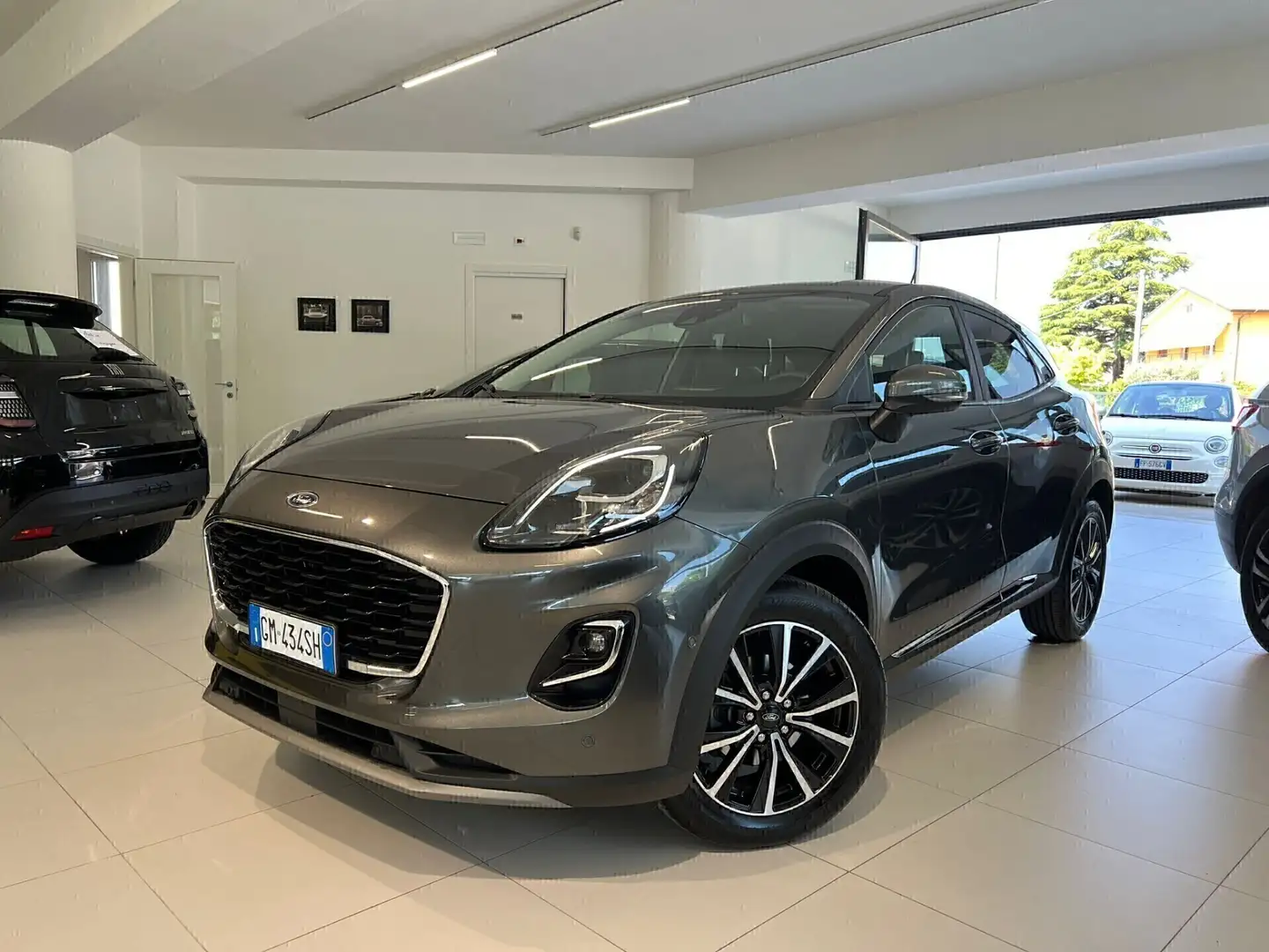 Ford Puma 1.0 EcoBoost Hybrid 125 CV S&S Titanium Grijs - 2