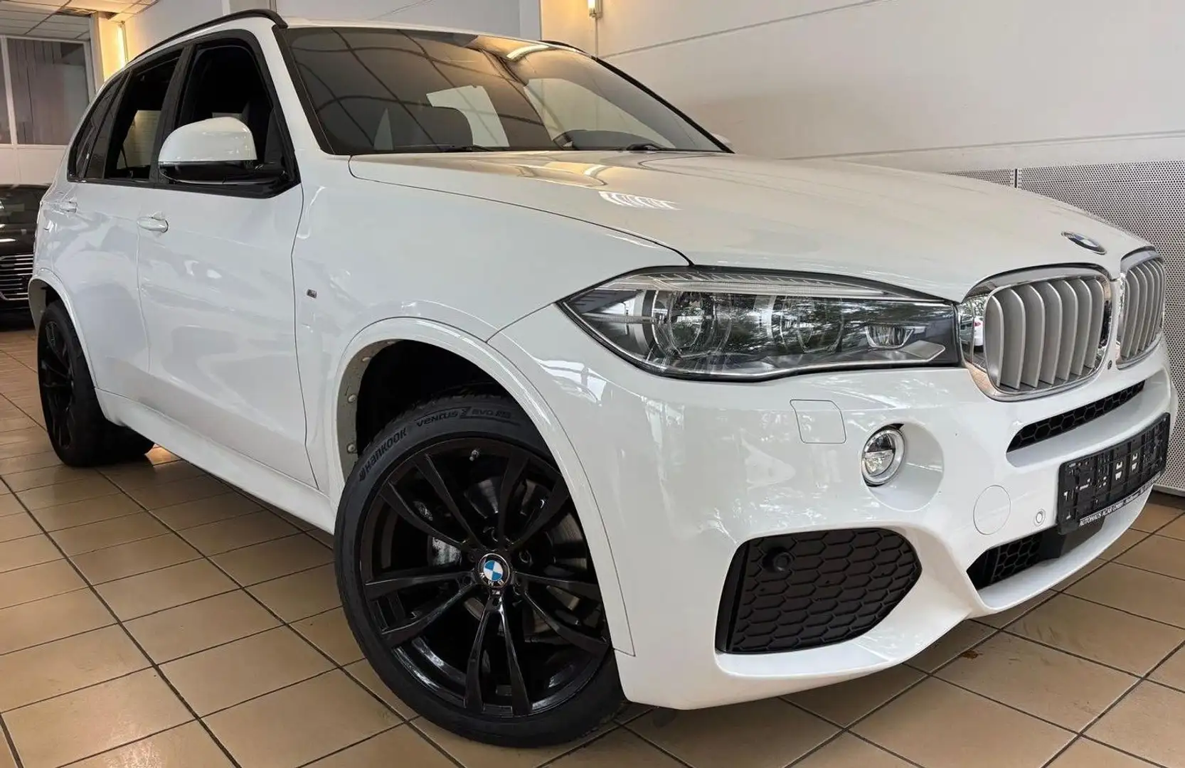 BMW X5 30d M-Sport LED Pano Key-Go 360° Soft-Close ACC Blanc - 1