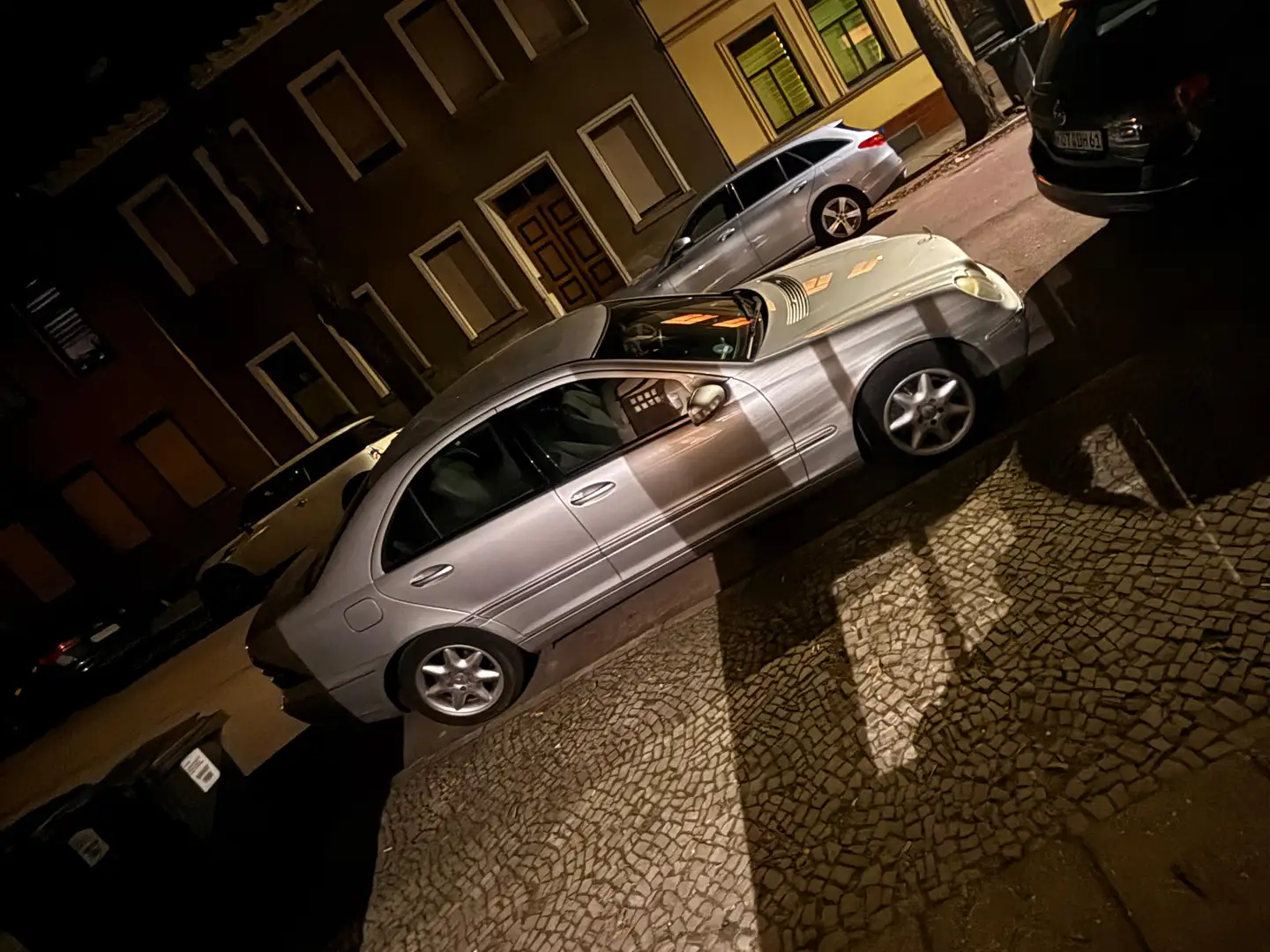Mercedes-Benz C 270 C 270 CDIElegance Silber - 2