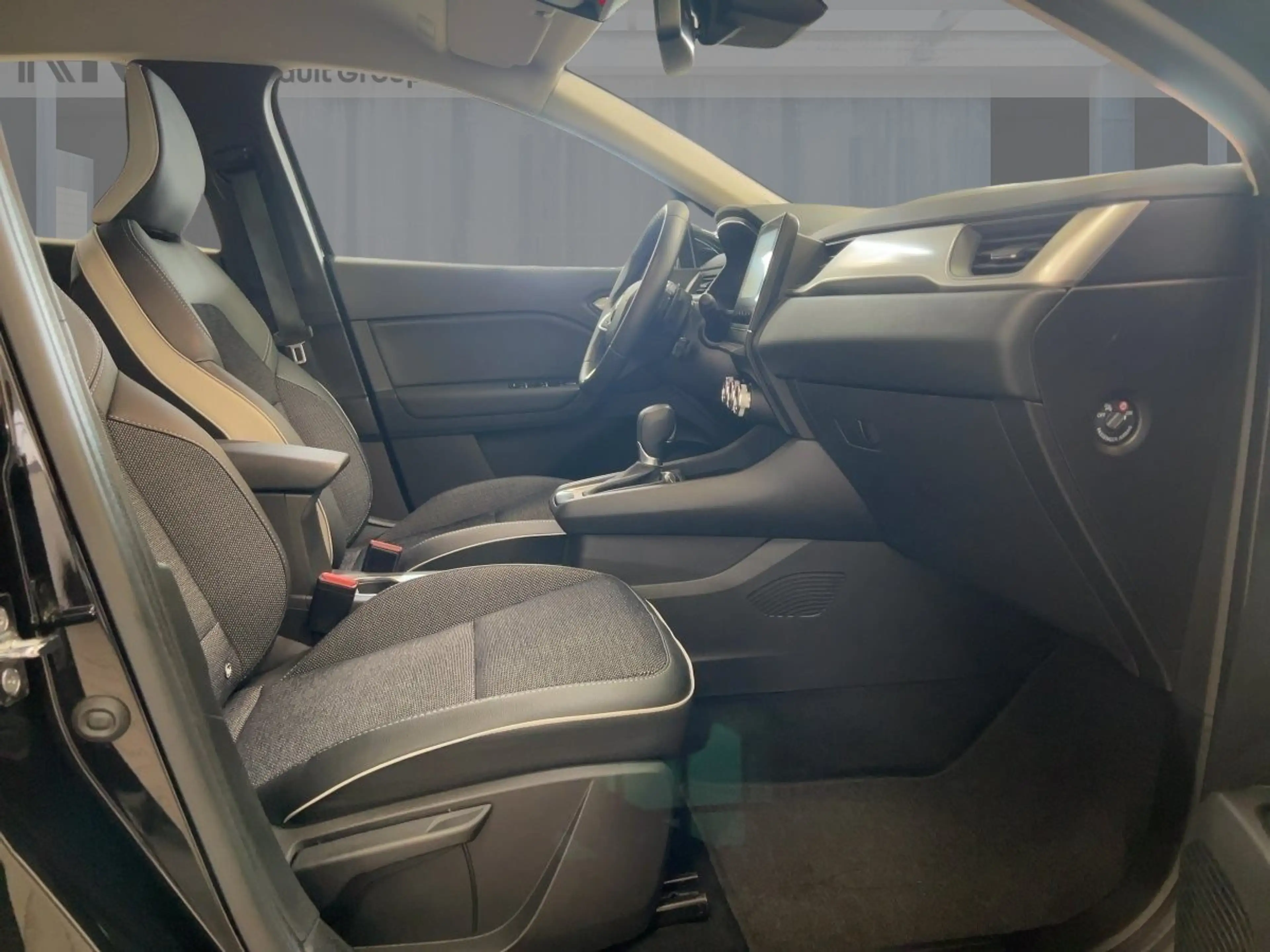 Renault Captur INTENS TCe 140 EDC Apple CarPlay SHZ PDC BT — photo 8