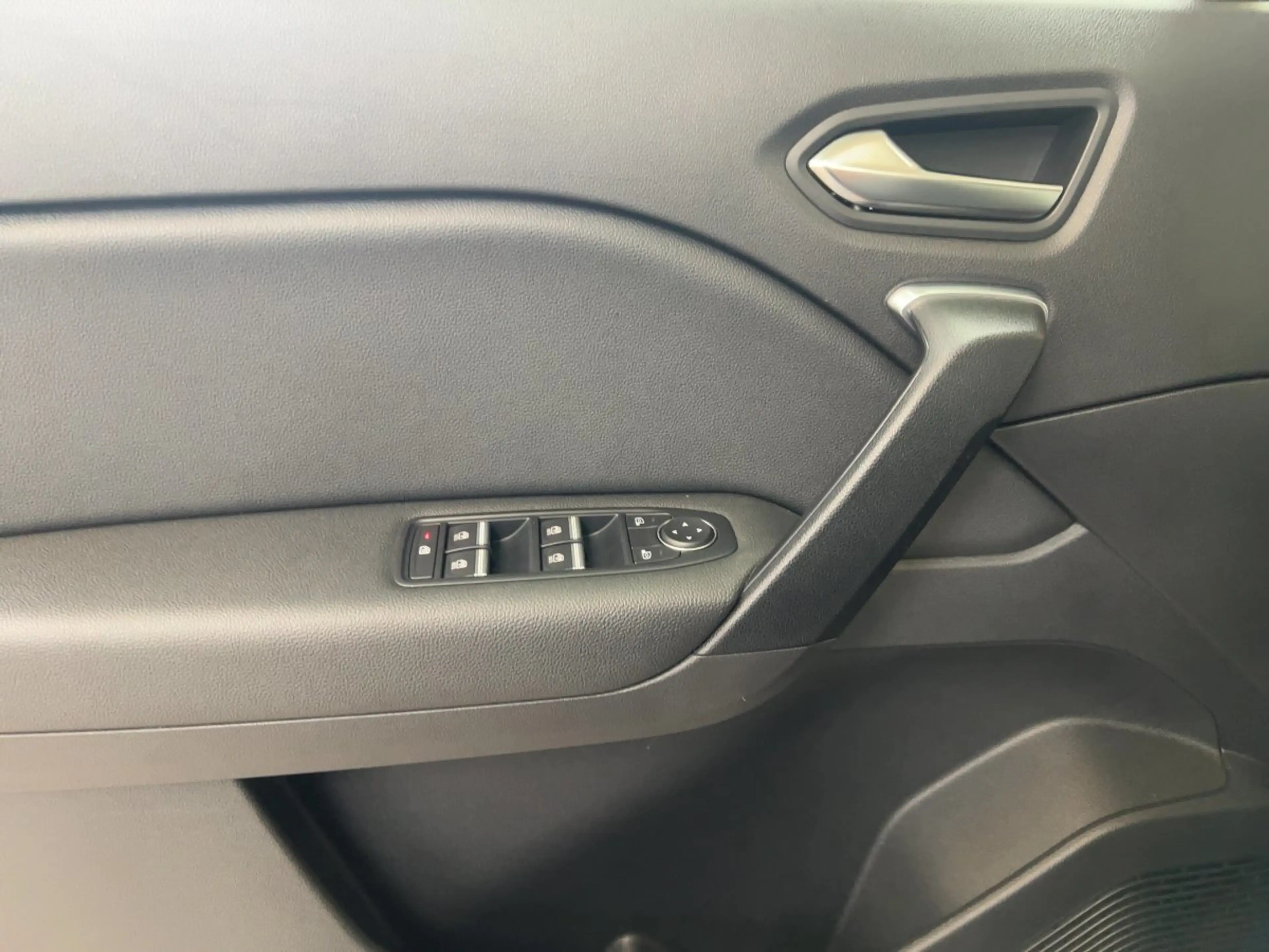 Renault Captur INTENS TCe 140 EDC Apple CarPlay SHZ PDC BT — photo 13