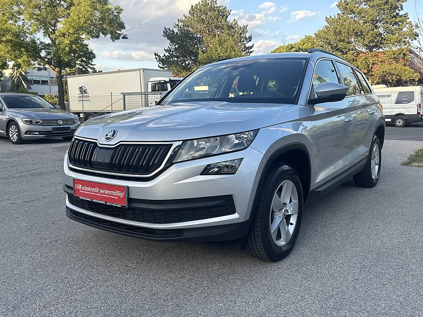 Skoda Kodiaq 2,0 TDI SCR 4x4 Ambition SC DSG / AMBIENTE / DR... Silber - 1