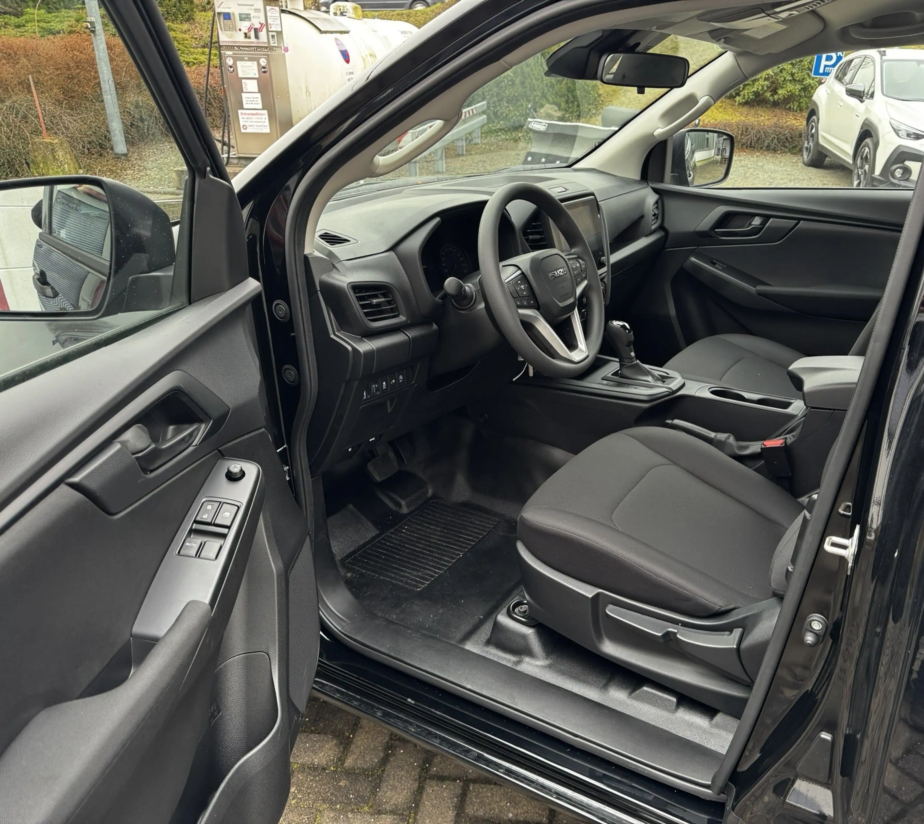 Isuzu D-Max Space Cab 4WD L — photo 7