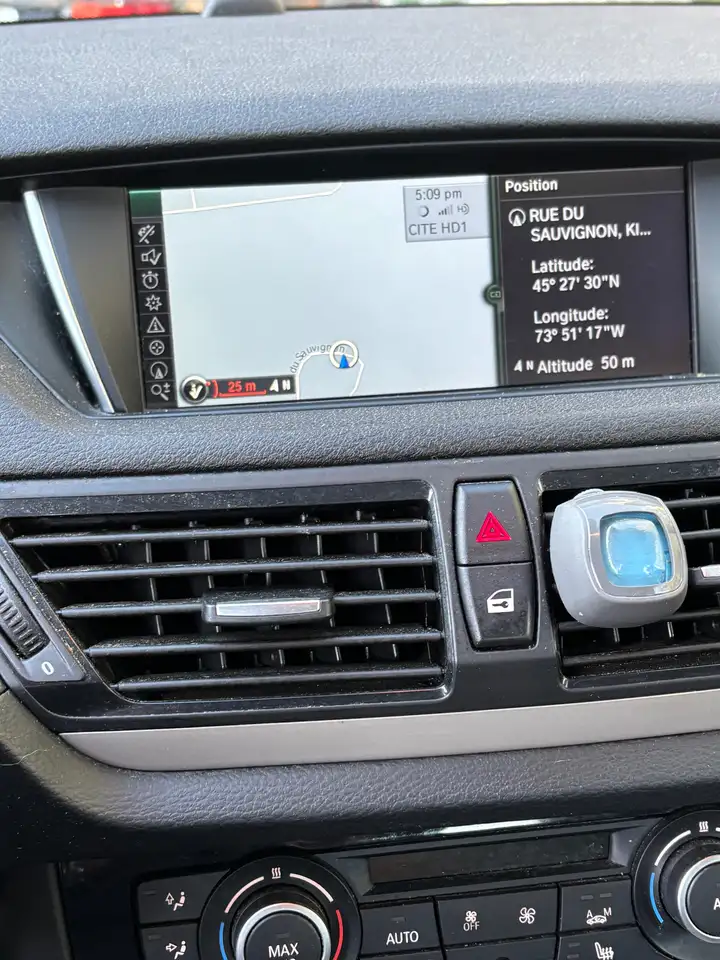 BMW X1 снимка BMW X1