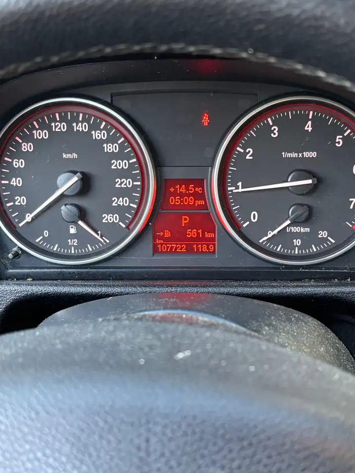 BMW X1 снимка BMW X1