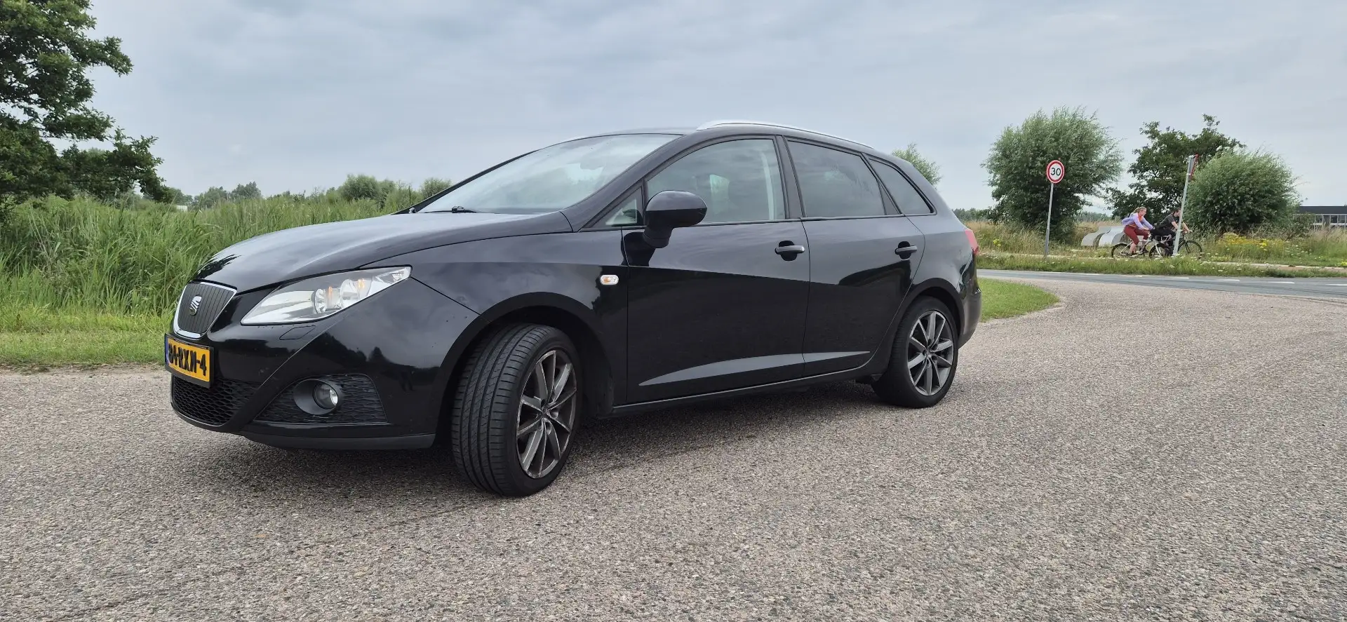SEAT Ibiza 1.2 TDI Style Eco. 100pk Zwart - 1