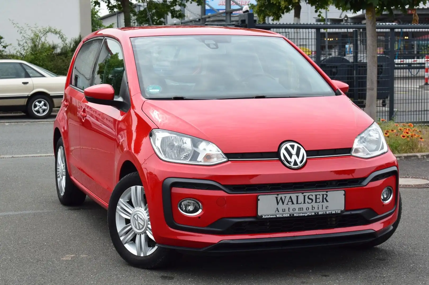 Volkswagen up! high up! BMT/Start-Stopp *Klima*BT*Sitzh.* Rojo - 2