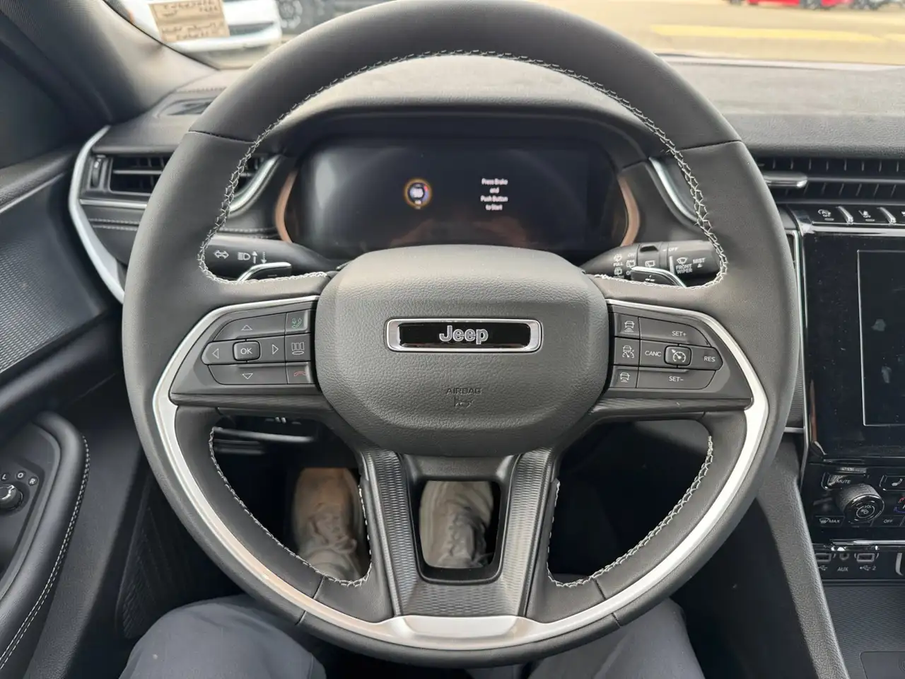 Jeep Grand Cherokee снимка Jeep Grand Cherokee