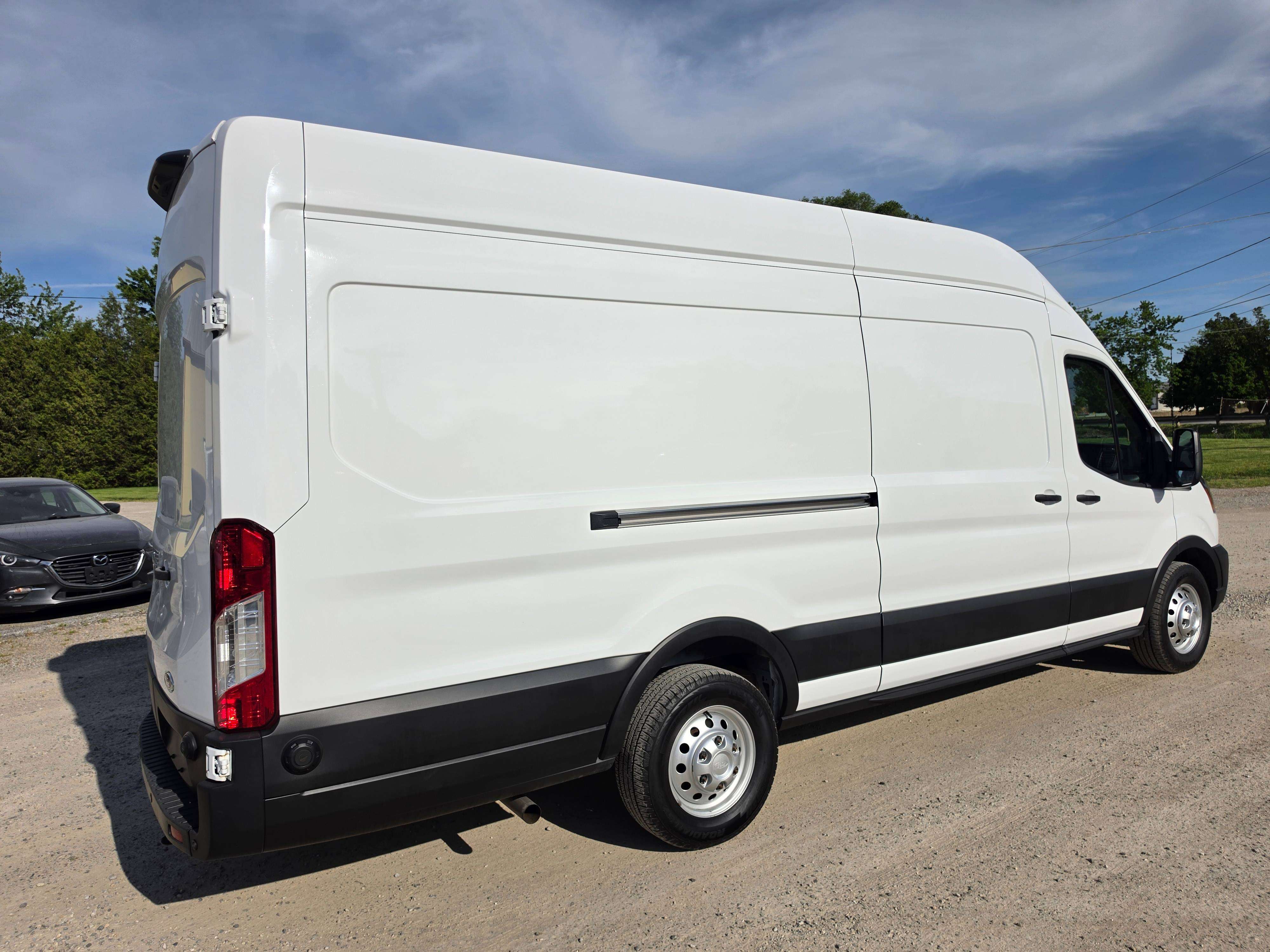 2024 Ford Transit Cargo Van