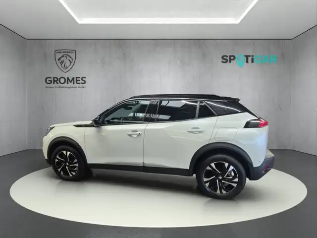 Peugeot 2008 view 6