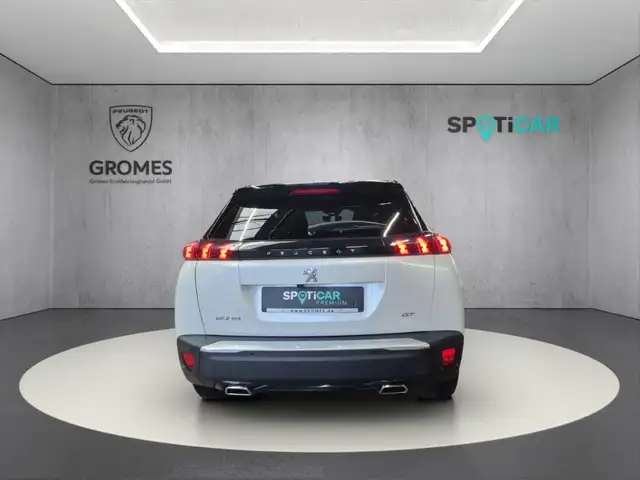 Peugeot 2008 view 4