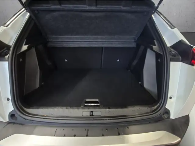 Peugeot 2008 view 7