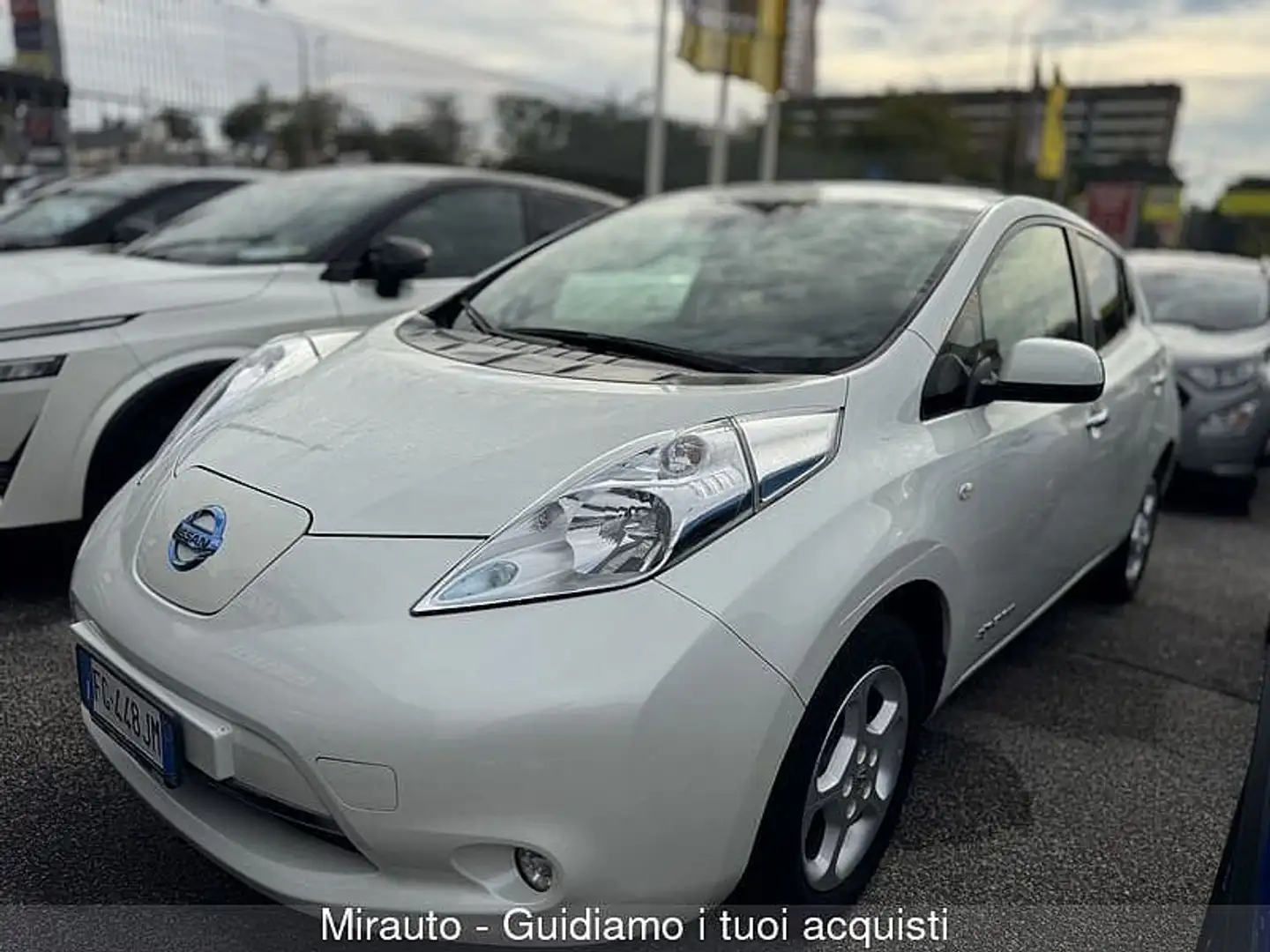 Nissan Leaf Acenta 30KWh Blanc - 2