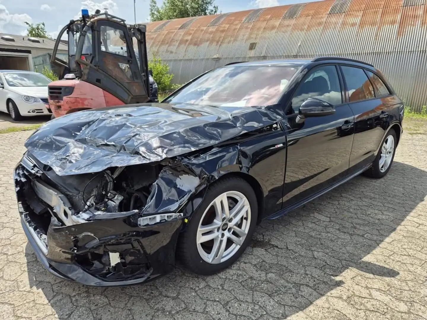 Audi A4 Avant 40 TDI Quattro S-tronic S-Line Schwarz - 2