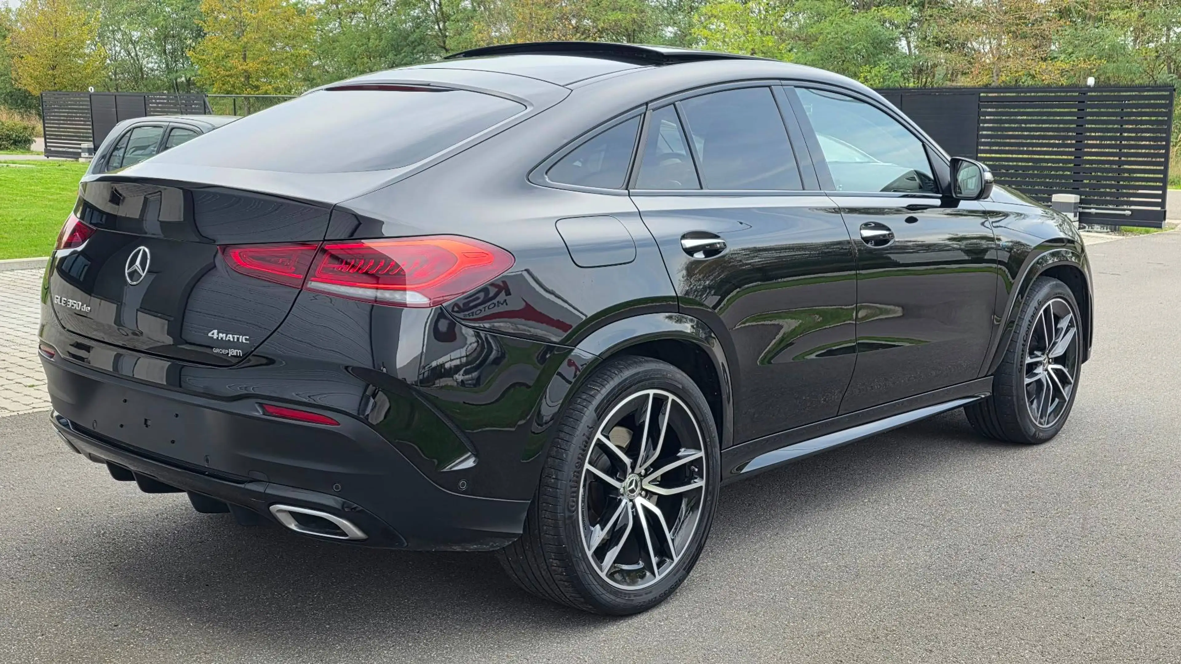 Mercedes-Benz GLE 350 GLE 350 de 4-Matic PHEV — photo 3