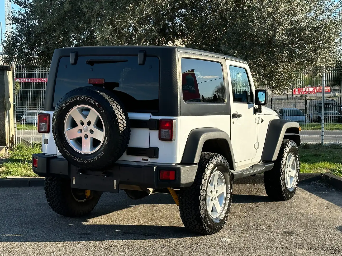 Jeep Wrangler 2.8 CRD 200 Sport Bílá - 2