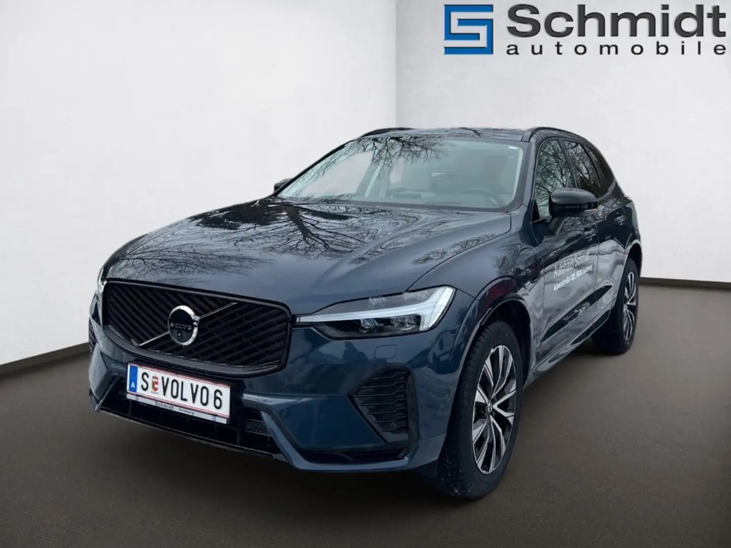 Volvo XC60 Ultra, T6 AWD Plug-in Hybrid, Elektrisch/Benzin, Dark Blau - 1