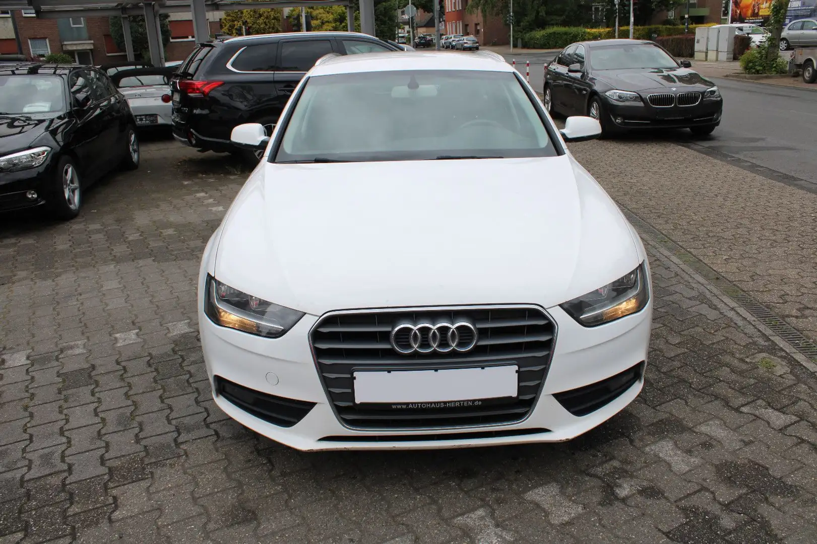 Audi A4 Avant 1.8 TFSI Attraction*KOMBI*NAVI*AHK*PDC* Blanco - 2