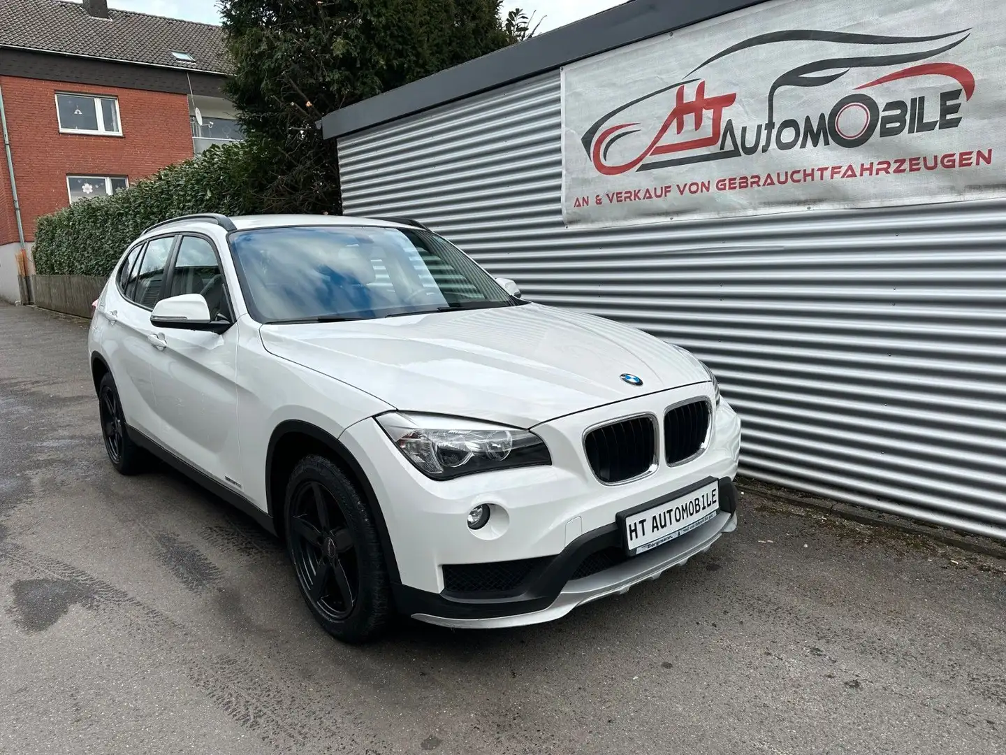 BMW X1 sDrive18i KLIMAANLAGE/PDC Blanc - 1