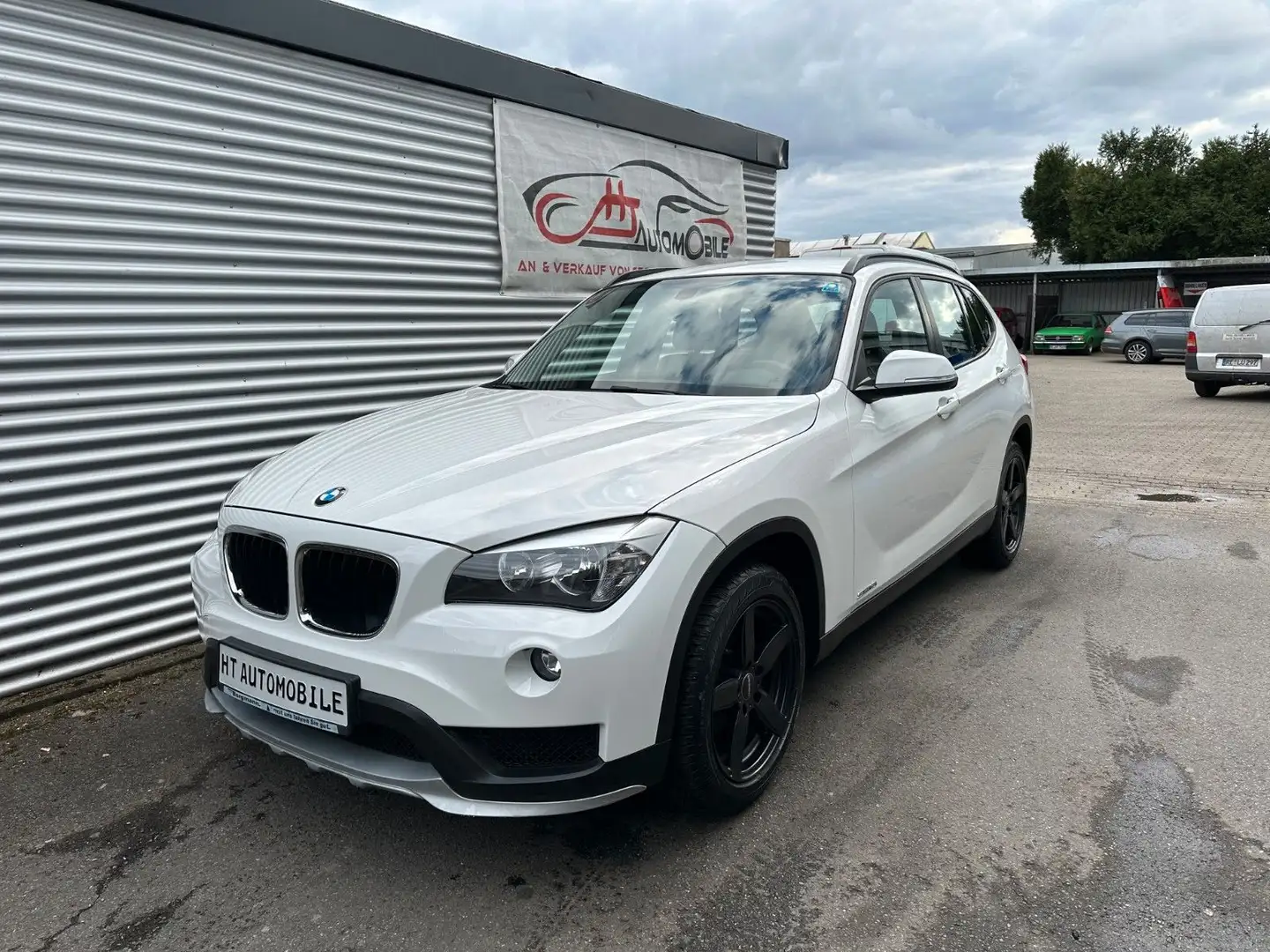 BMW X1 sDrive18i KLIMAANLAGE/PDC Blanc - 2