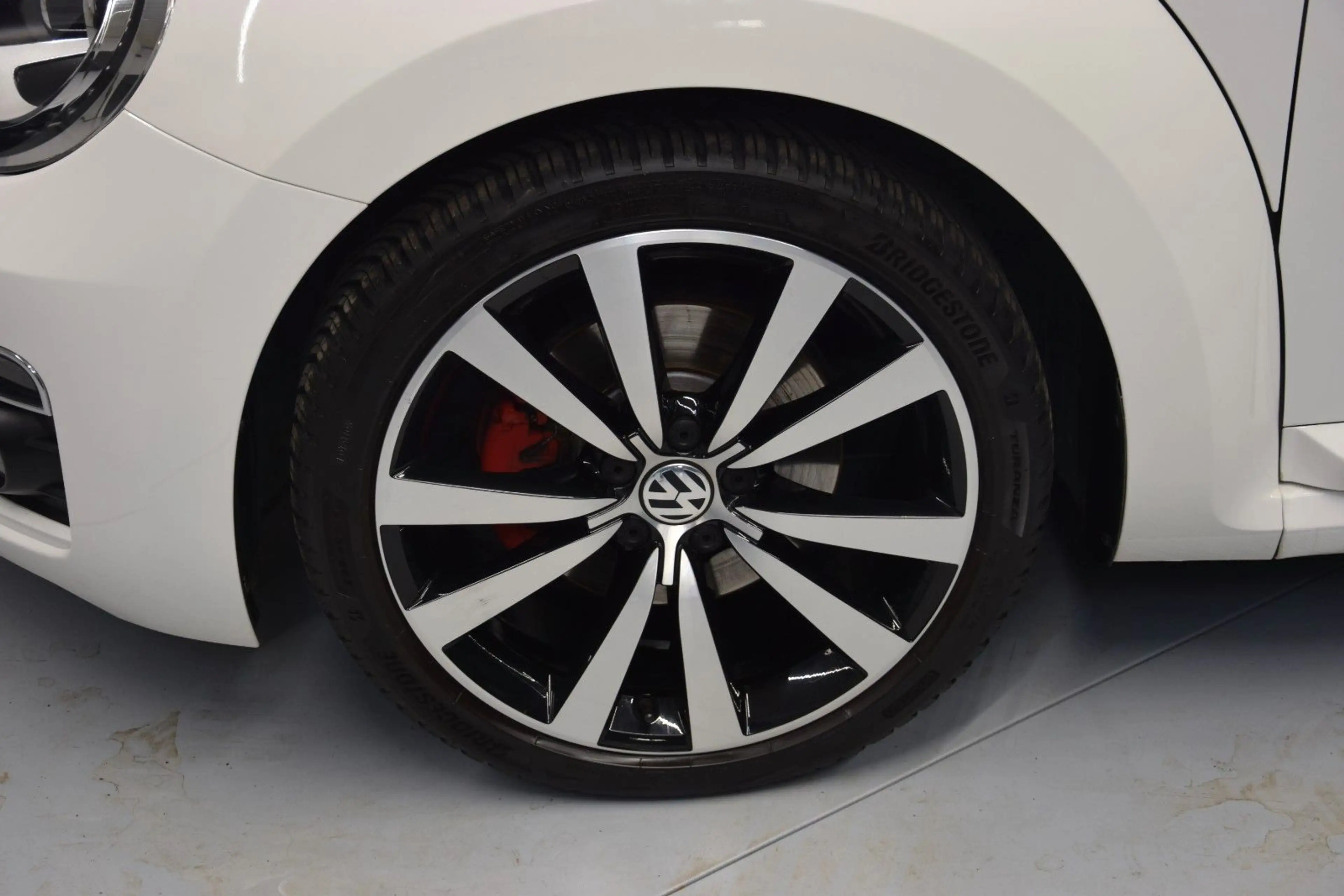 Volkswagen Beetle Cabriolet R-Line Tempomat Bi-Xenon PDC — photo 13