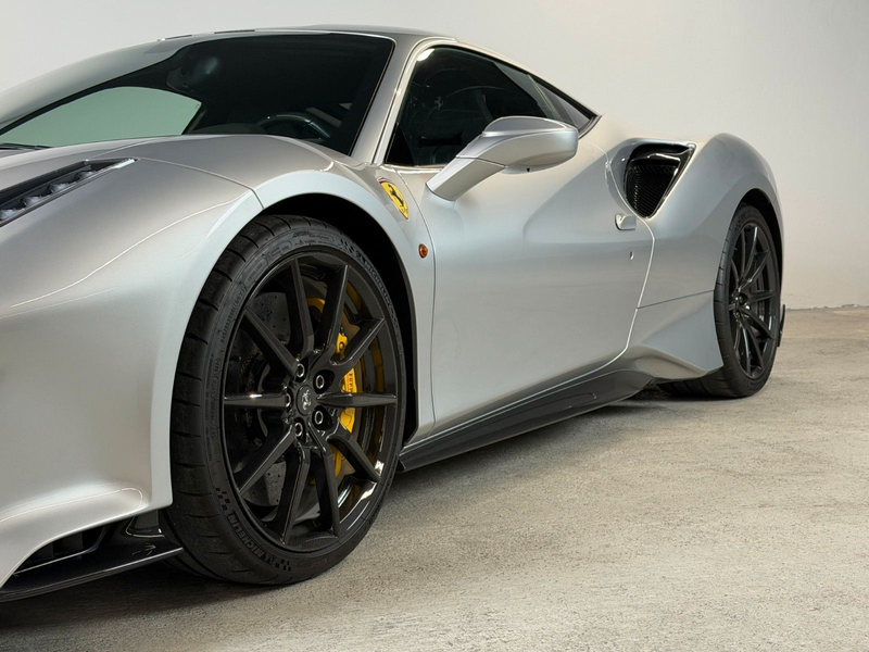 Ferrari 488 Coupé *Power Warranty*Atelier* — photo 4