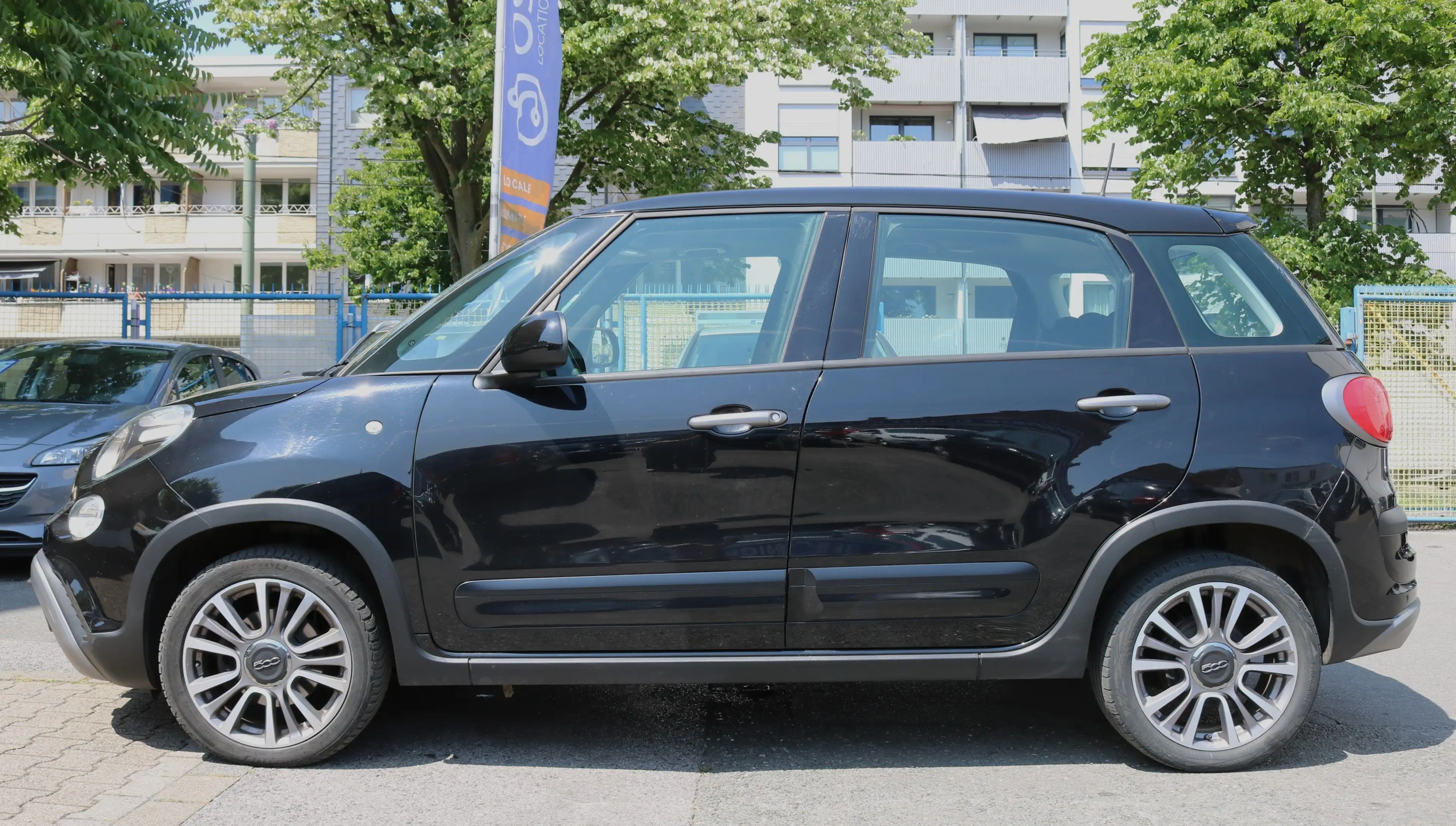Fiat 500L 1.4 Cross Sport*2HAND*Panorama*PDC*Klimaaut*u.v.m — photo 4