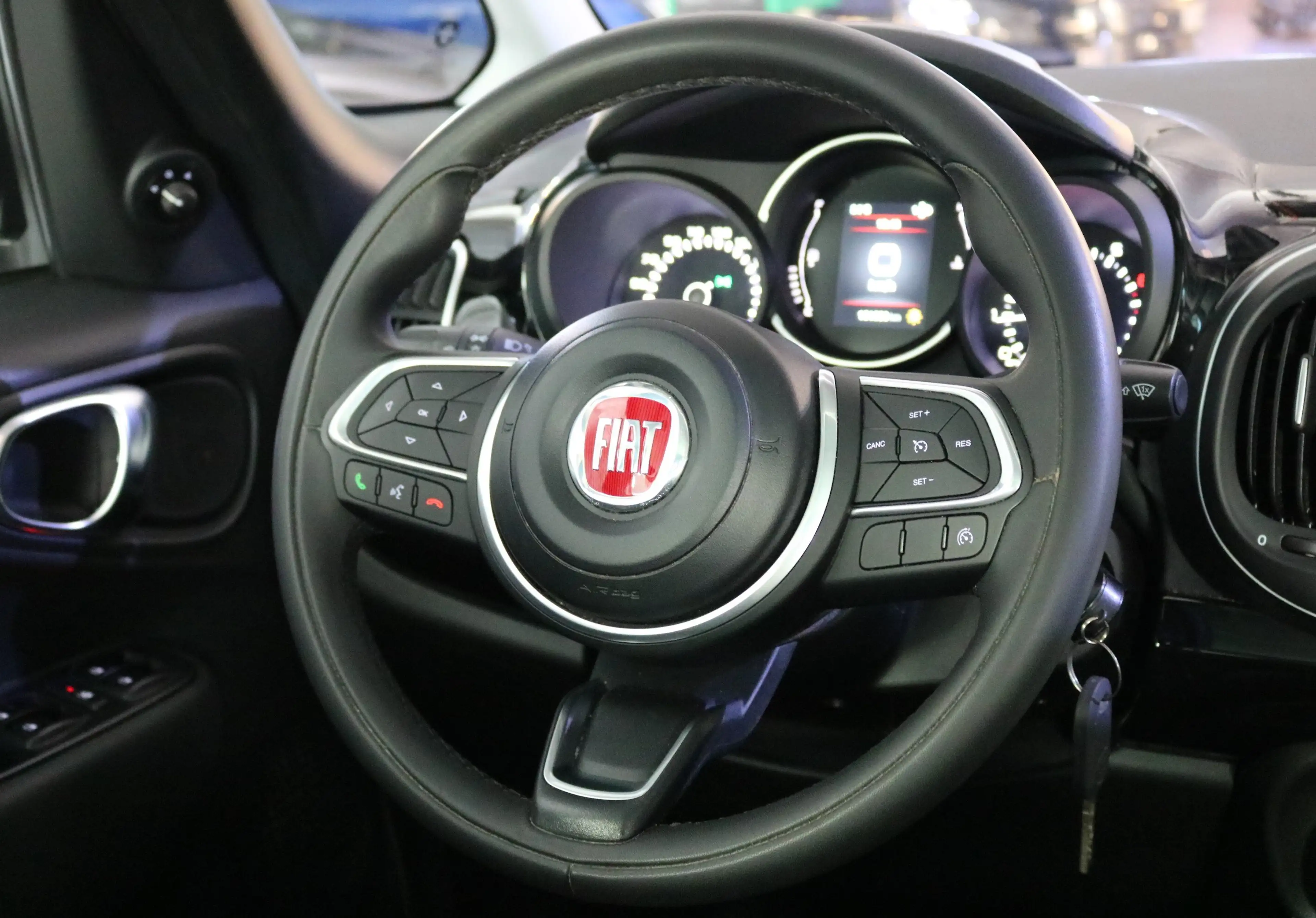 Fiat 500L 1.4 Cross Sport*2HAND*Panorama*PDC*Klimaaut*u.v.m — photo 15