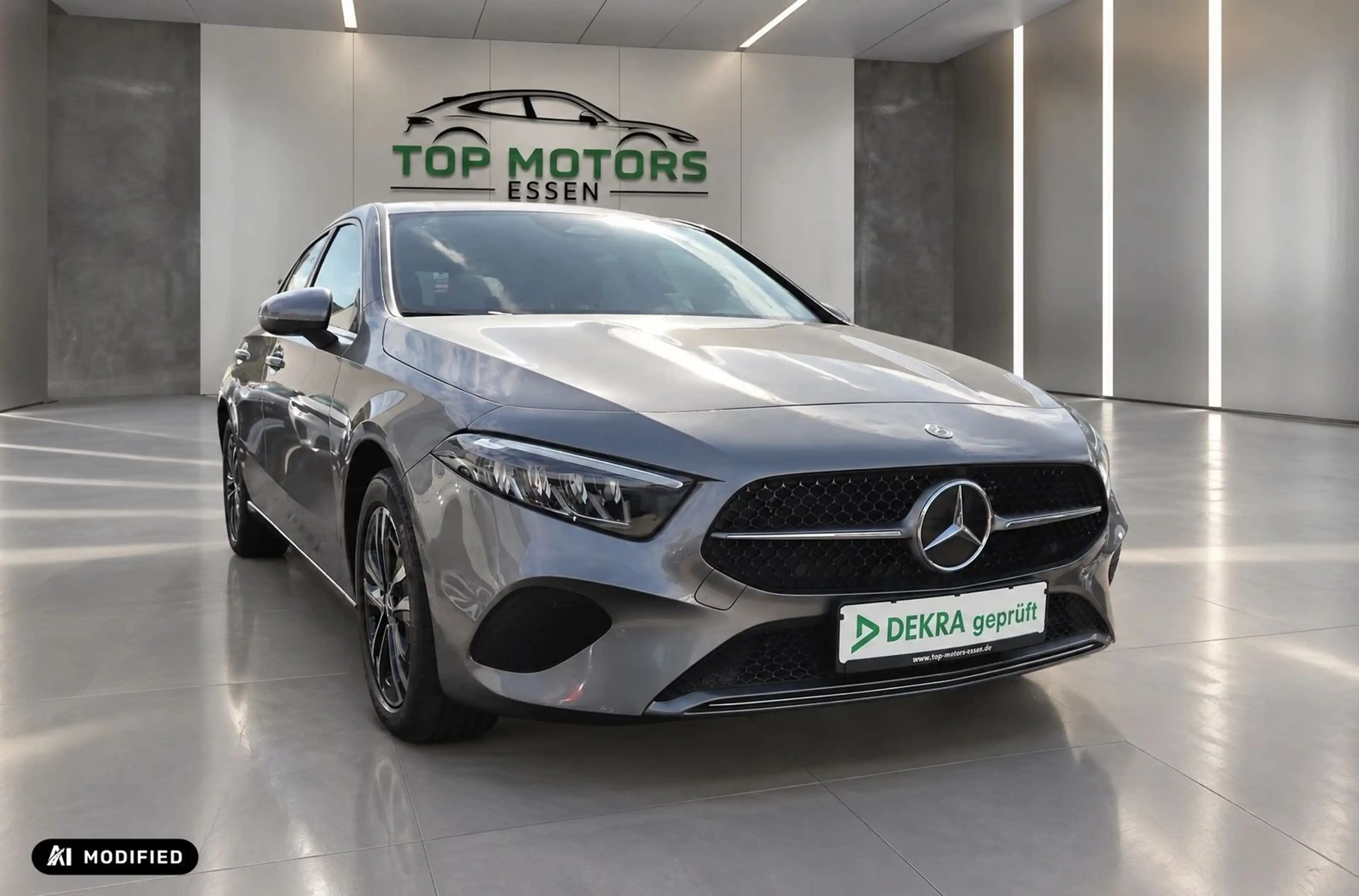 Mercedes-Benz A 250 e  Progressive — photo 2